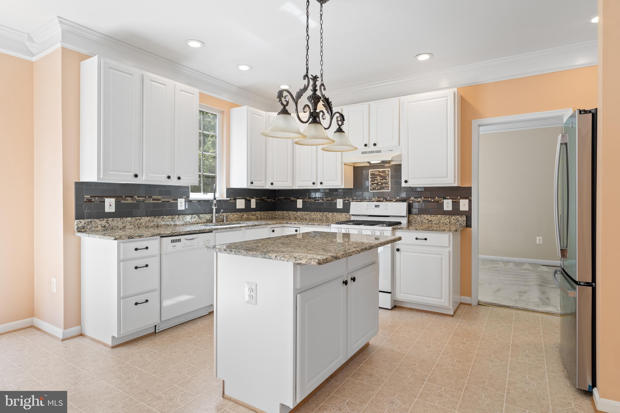 SALEM FIELDS - Residential