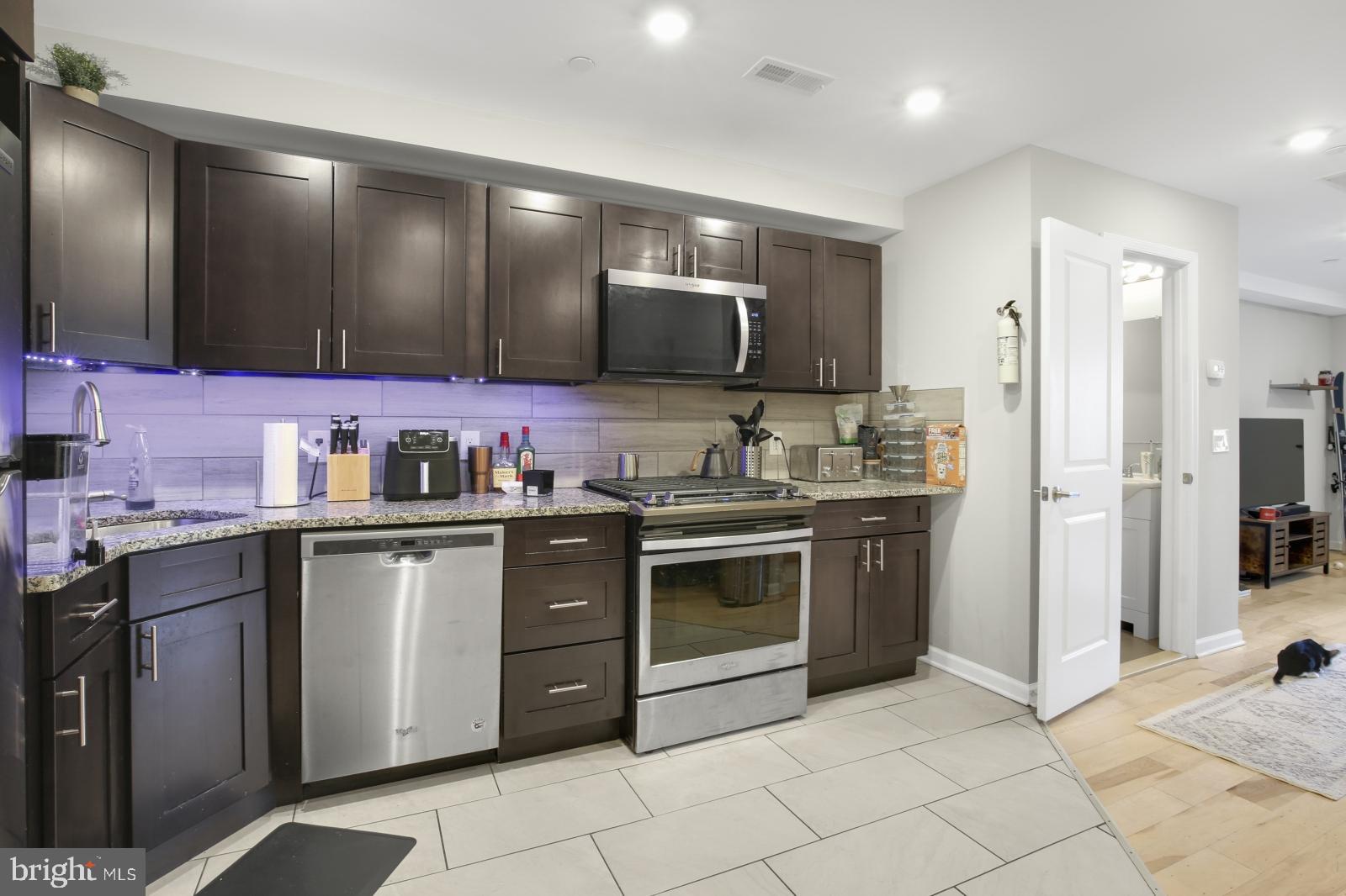 FRANCISVILLE - Residential Lease