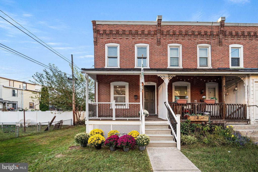 Photo of 309 Jefferson Avenue, DOWNINGTOWN, PA 19335 (MLS # PACT2111382)