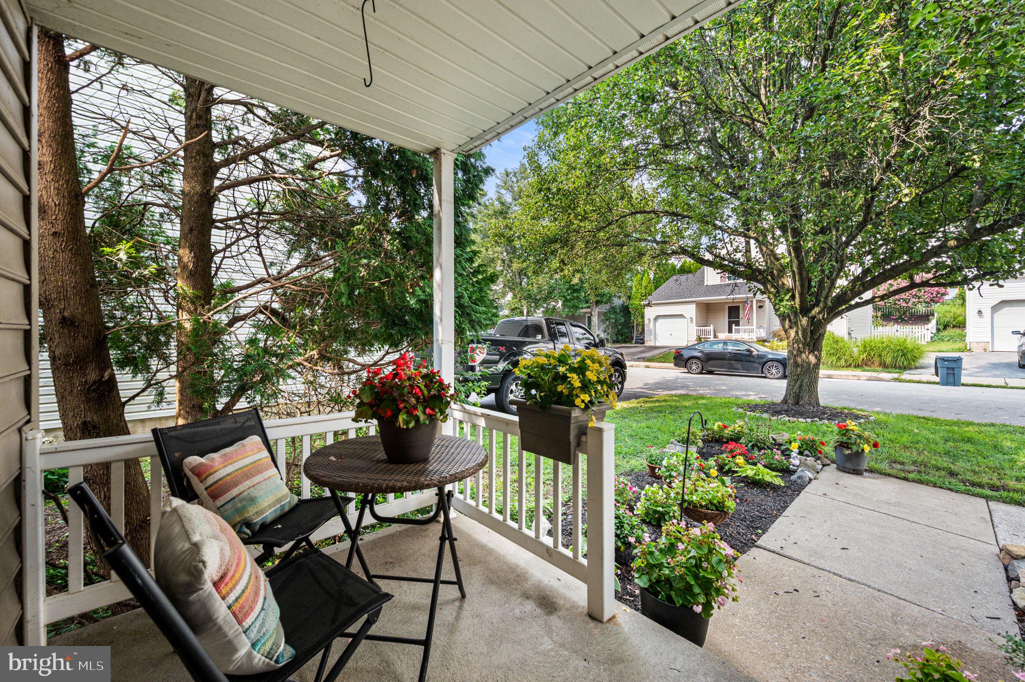 930 TRELLIS LANE