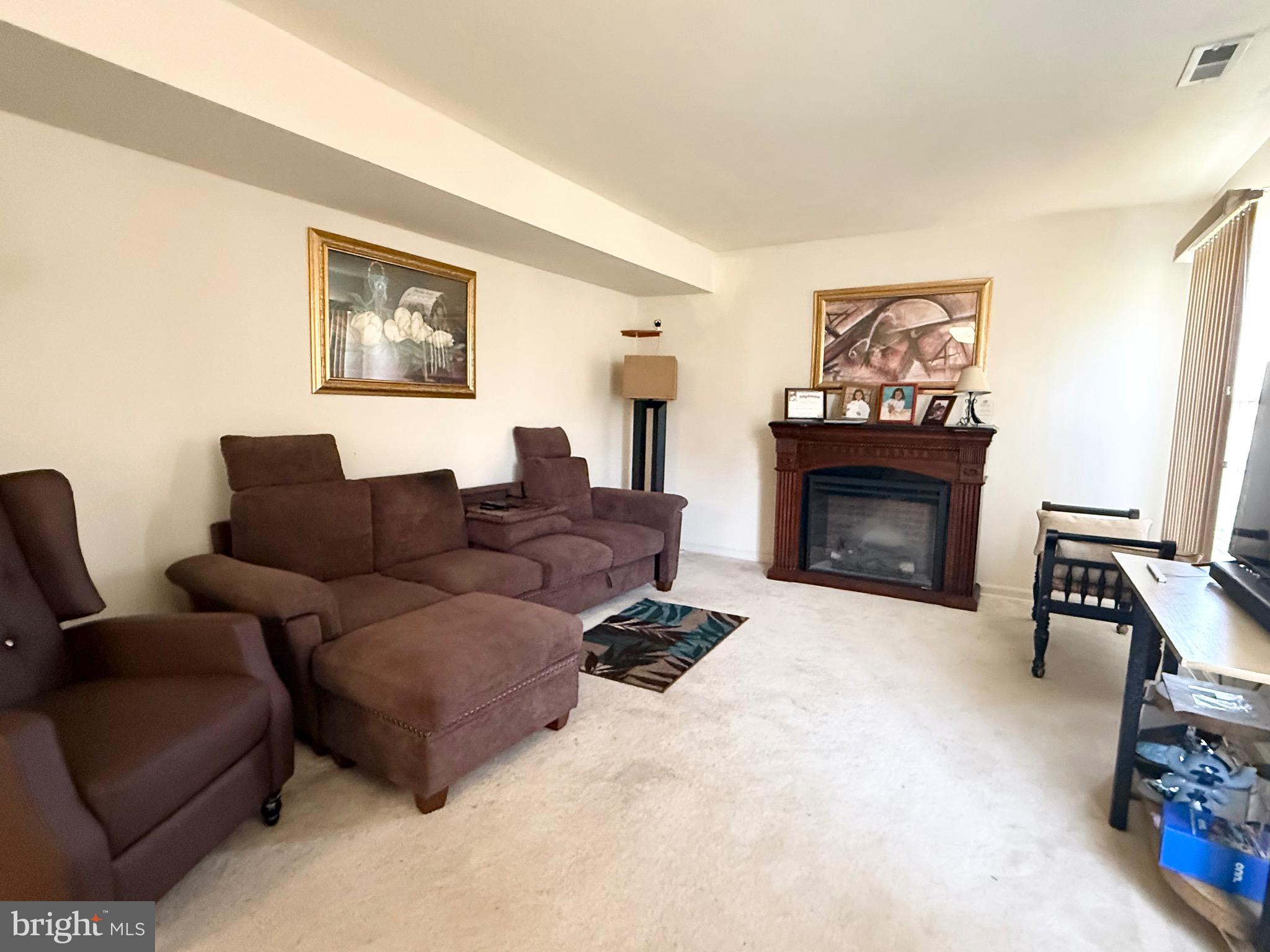 WOODSEDGE - Residential