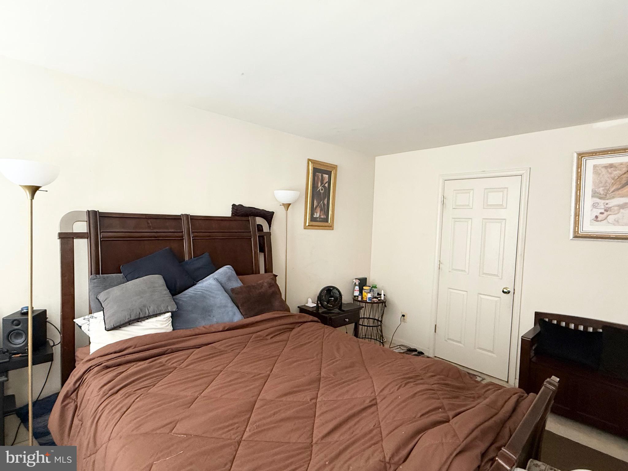 WOODSEDGE - Residential