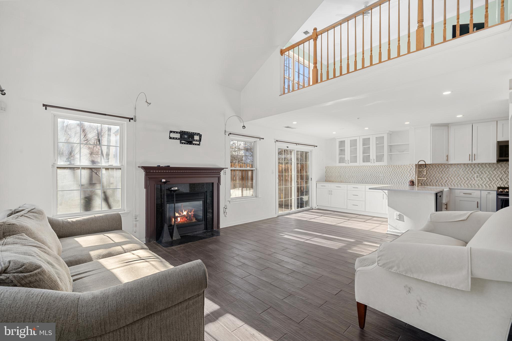 ASHBURN FARM - Residential