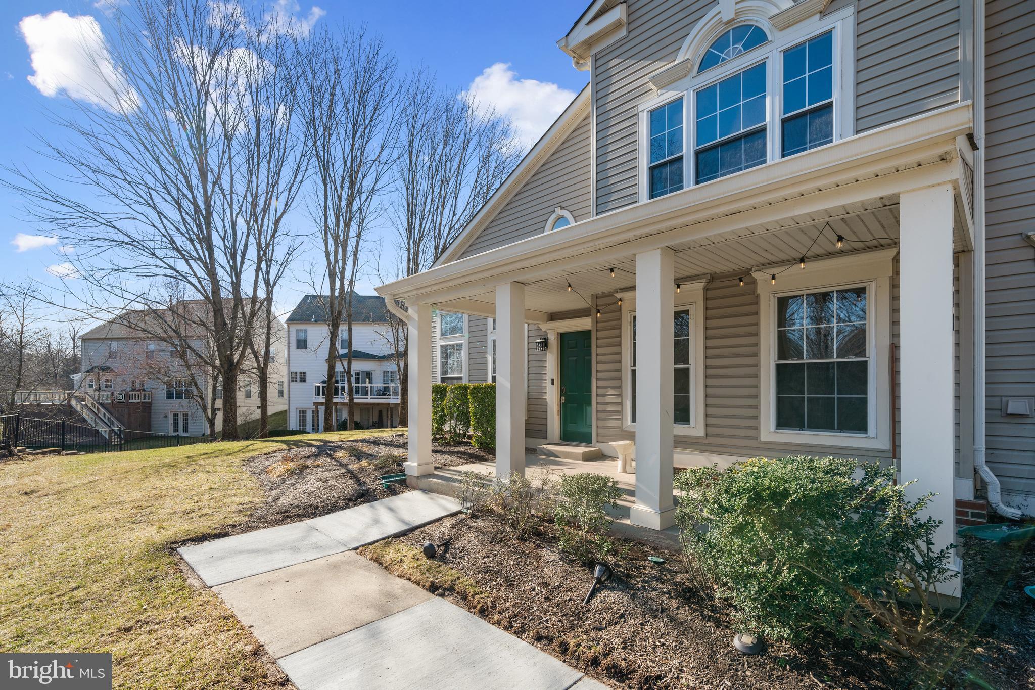 ASHBURN FARM - Residential