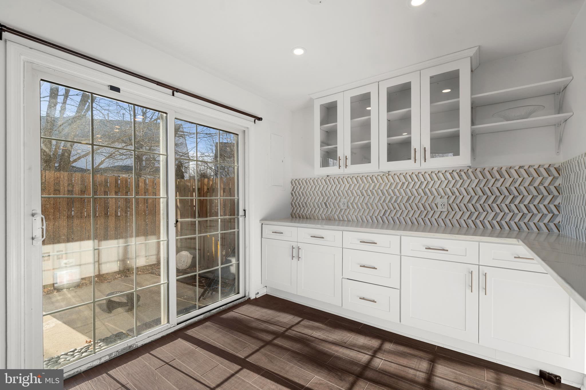 ASHBURN FARM - Residential