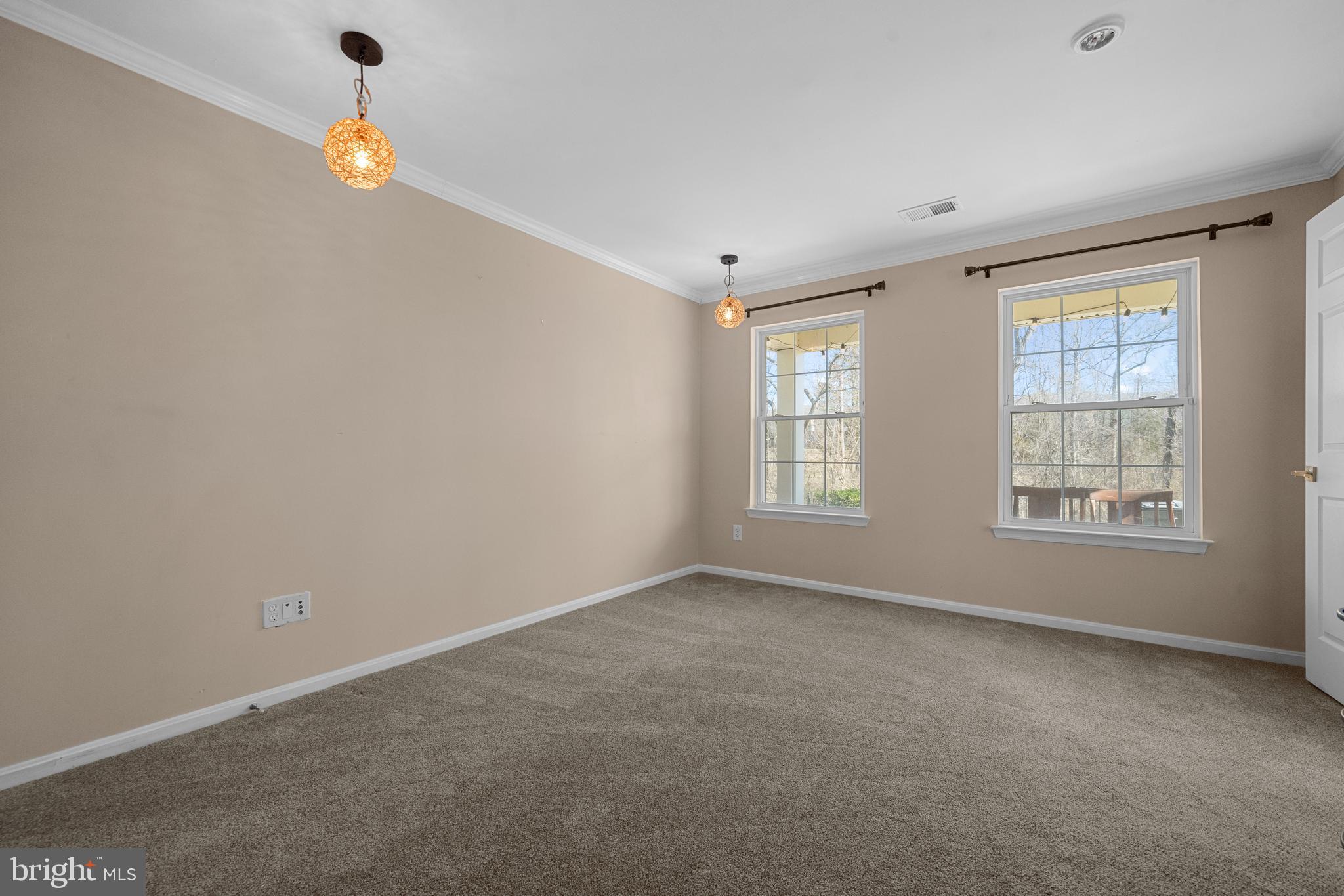 ASHBURN FARM - Residential