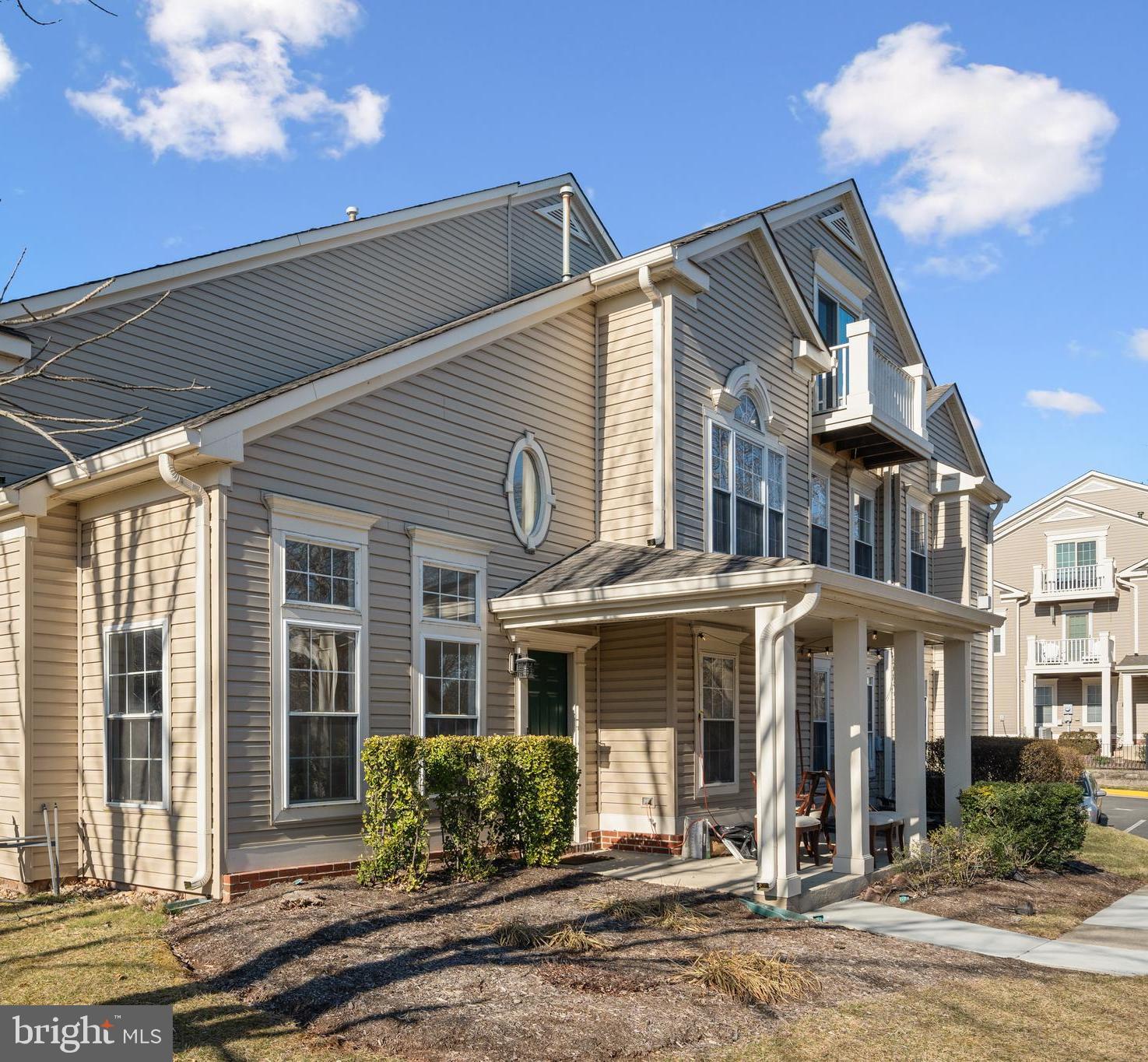 ASHBURN FARM - Residential
