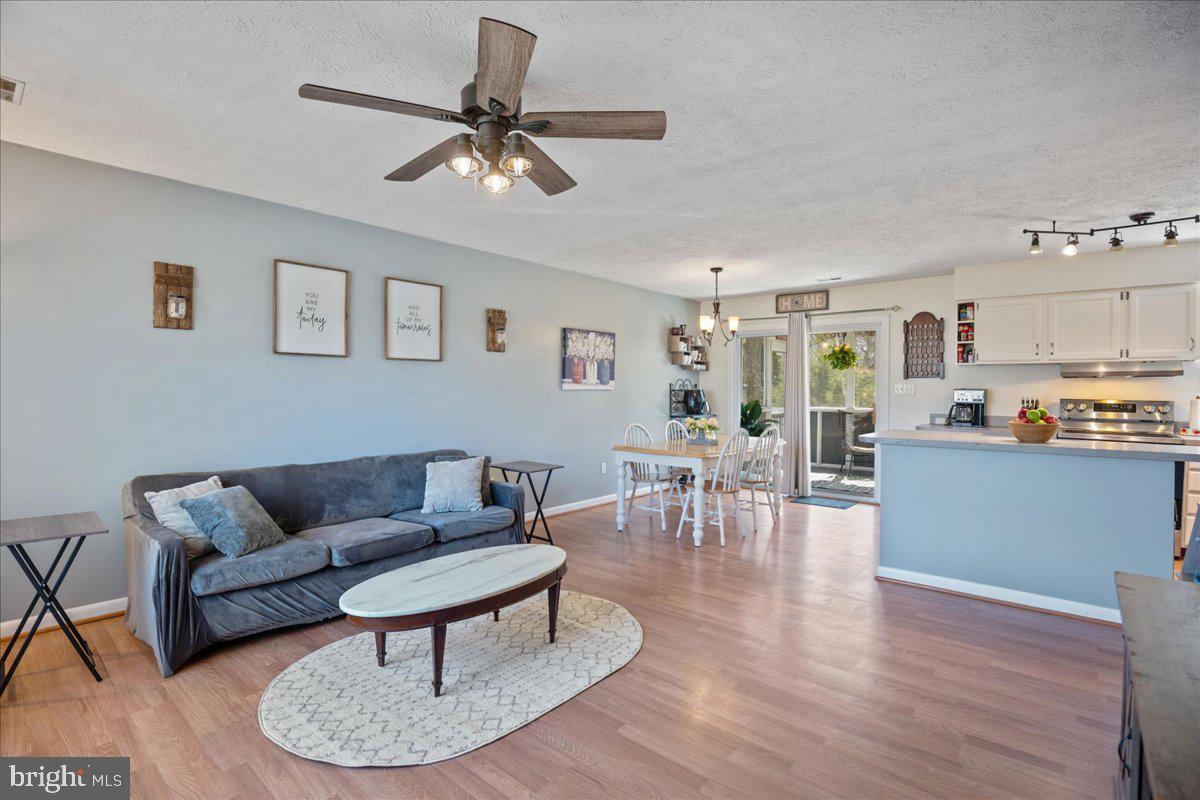 OLD BAYSIDE - Residential