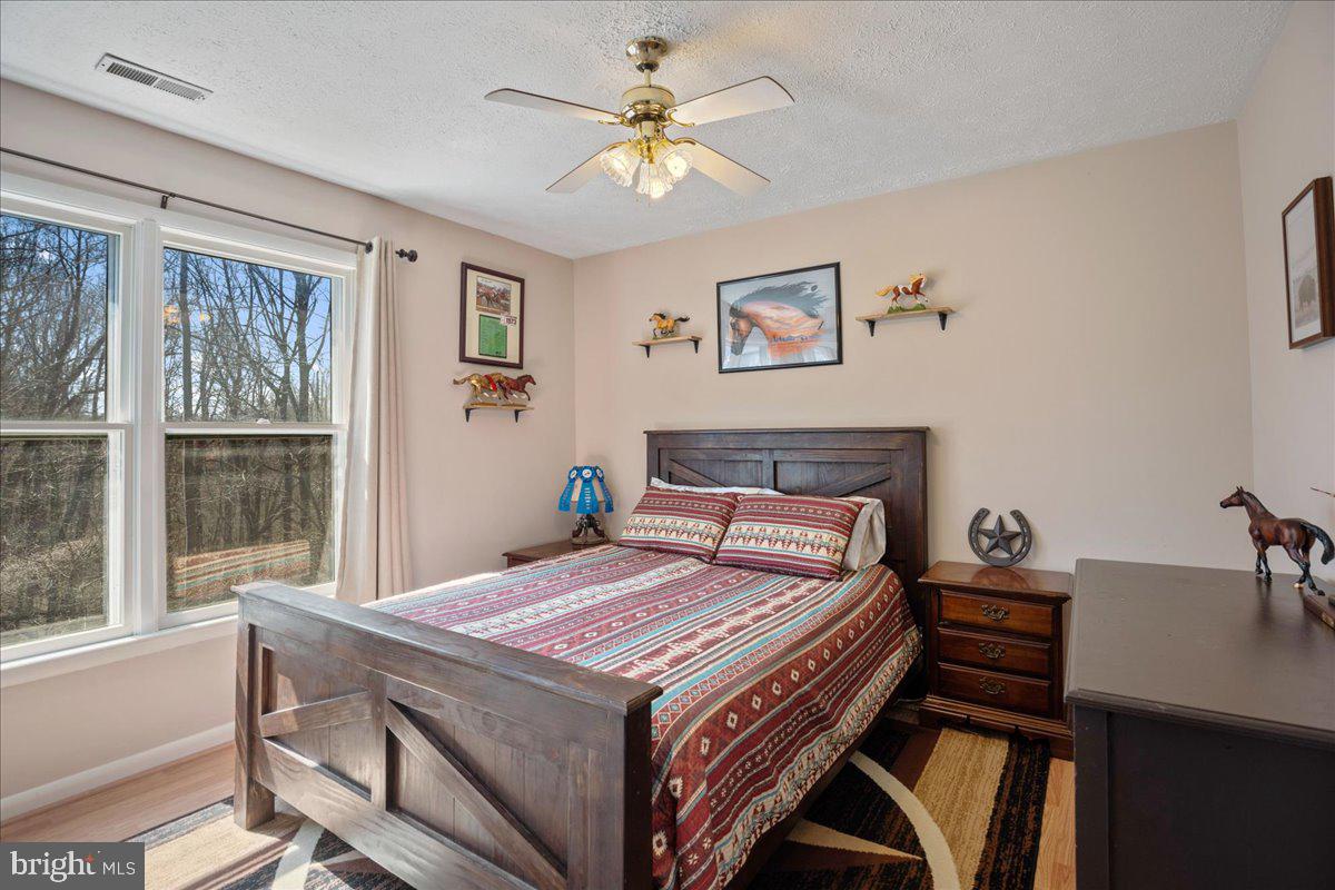 OLD BAYSIDE - Residential