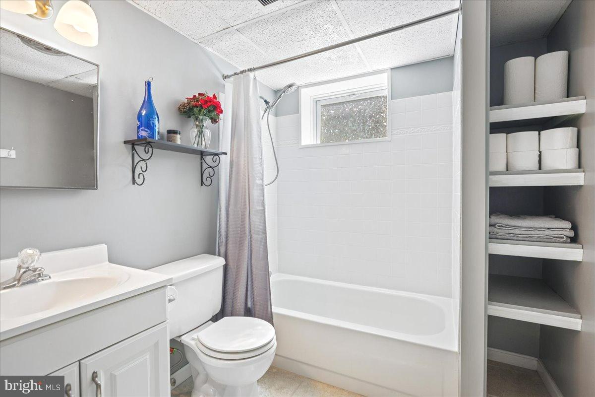 OLD BAYSIDE - Residential