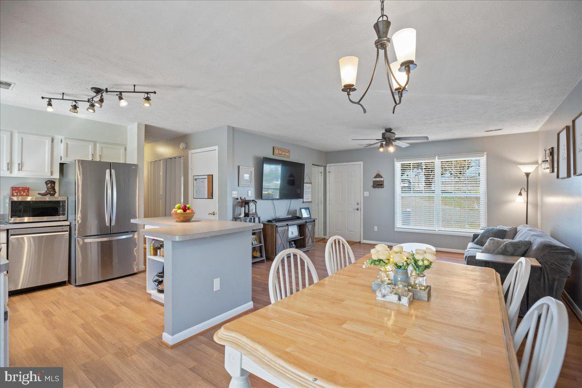 OLD BAYSIDE - Residential