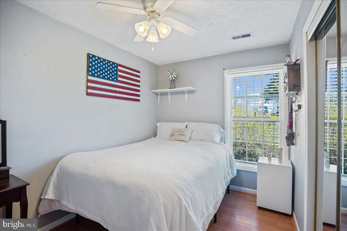 OLD BAYSIDE - Residential