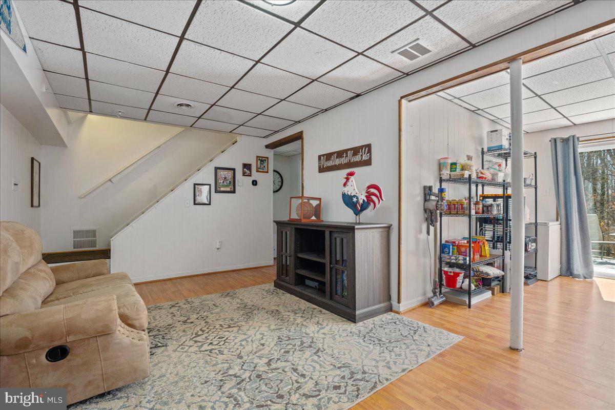 OLD BAYSIDE - Residential