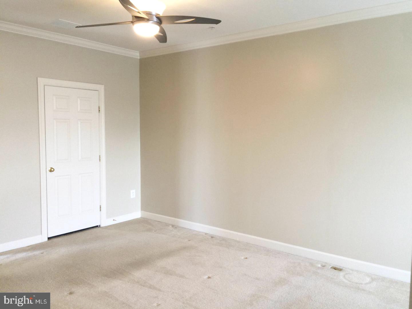 VILLAGES OF URBANA - Residential Lease