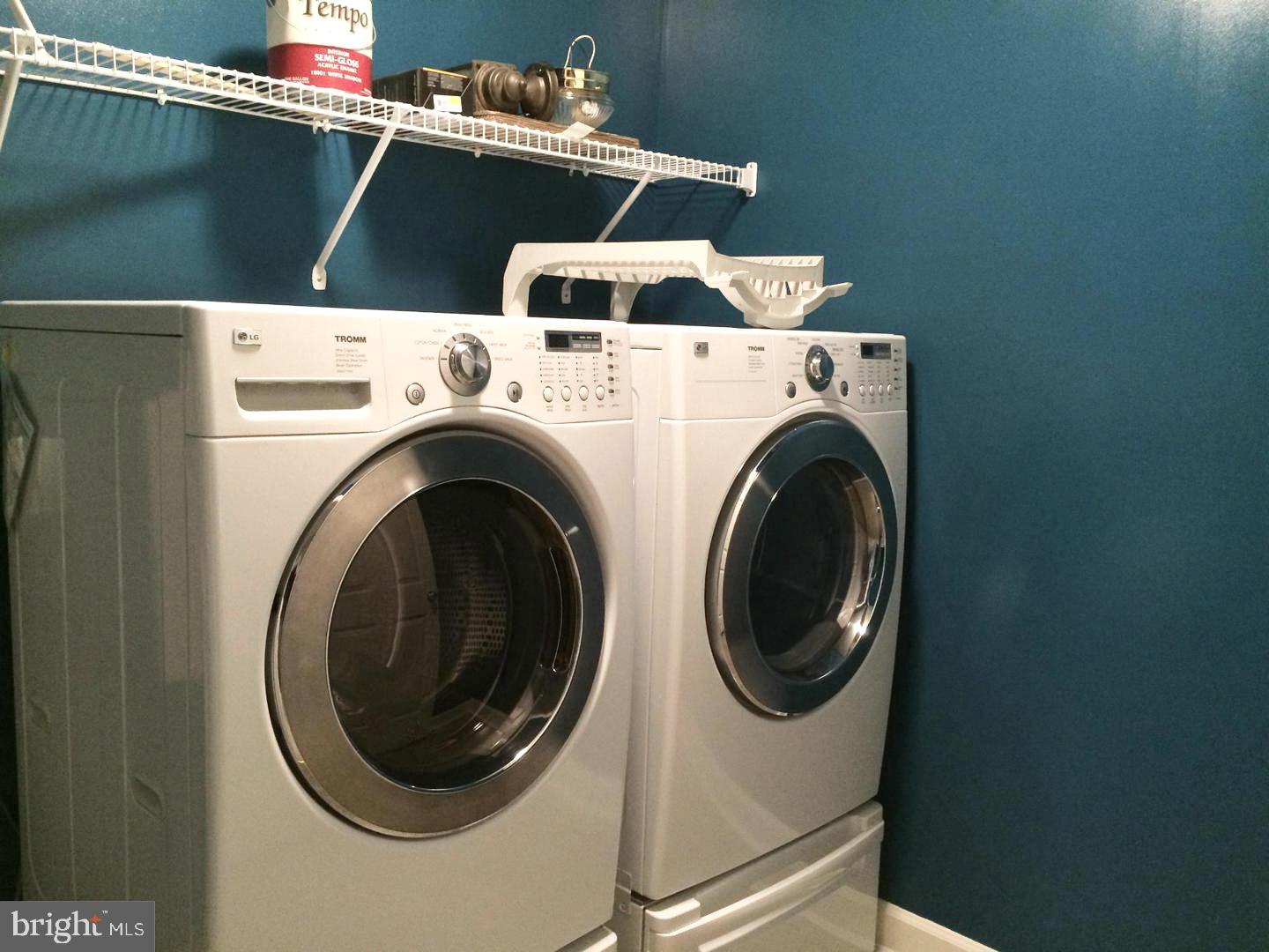 VILLAGES OF URBANA - Residential Lease