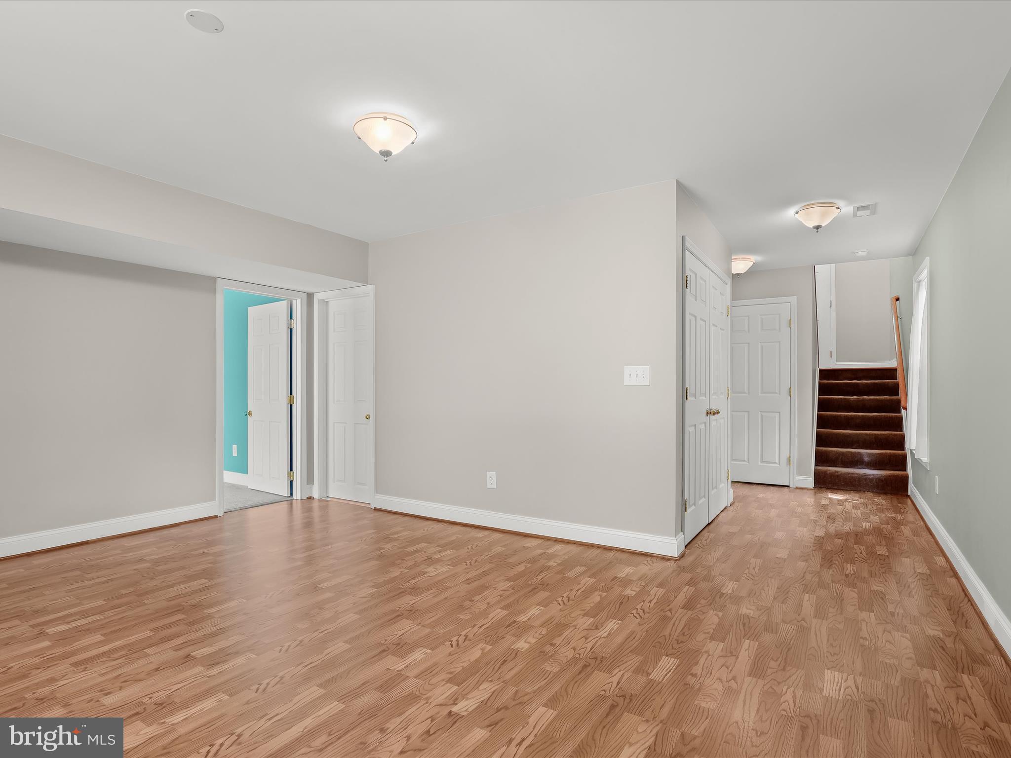 CARROLLTON MANOR - Residential Lease