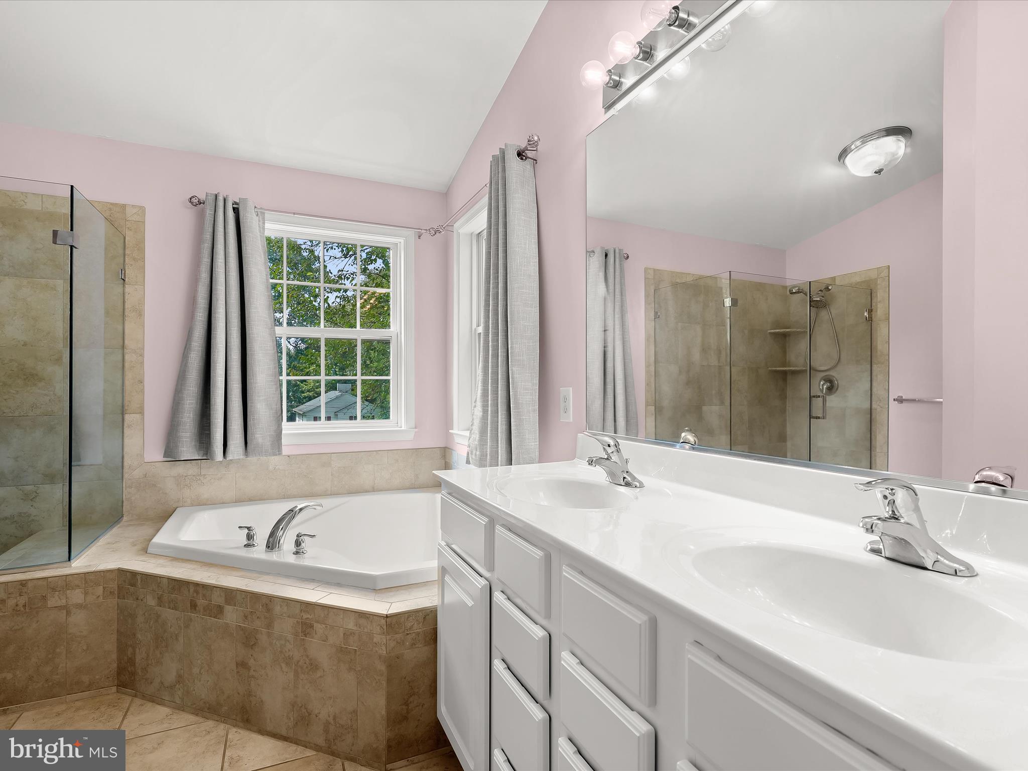 CARROLLTON MANOR - Residential Lease