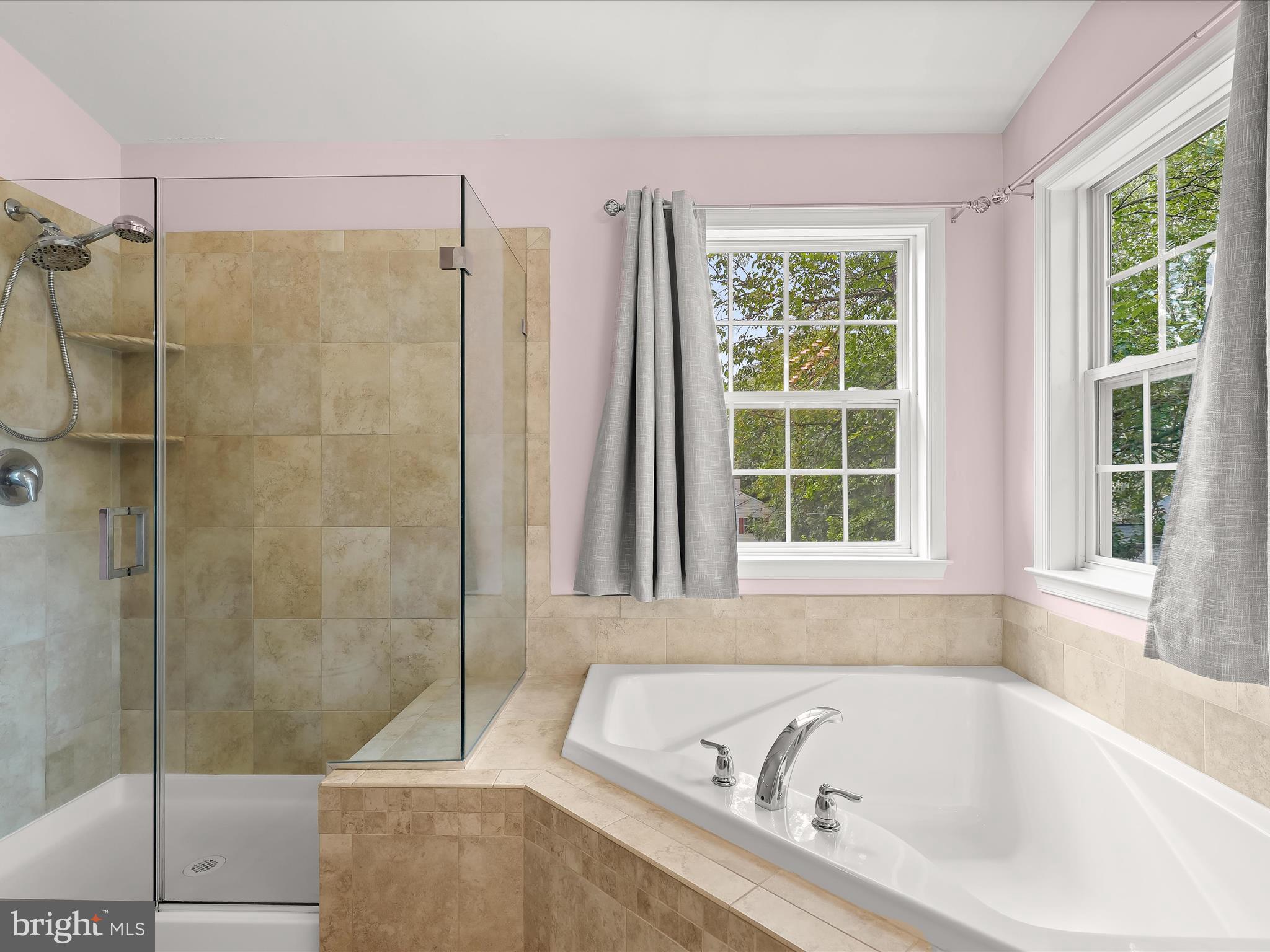 CARROLLTON MANOR - Residential Lease