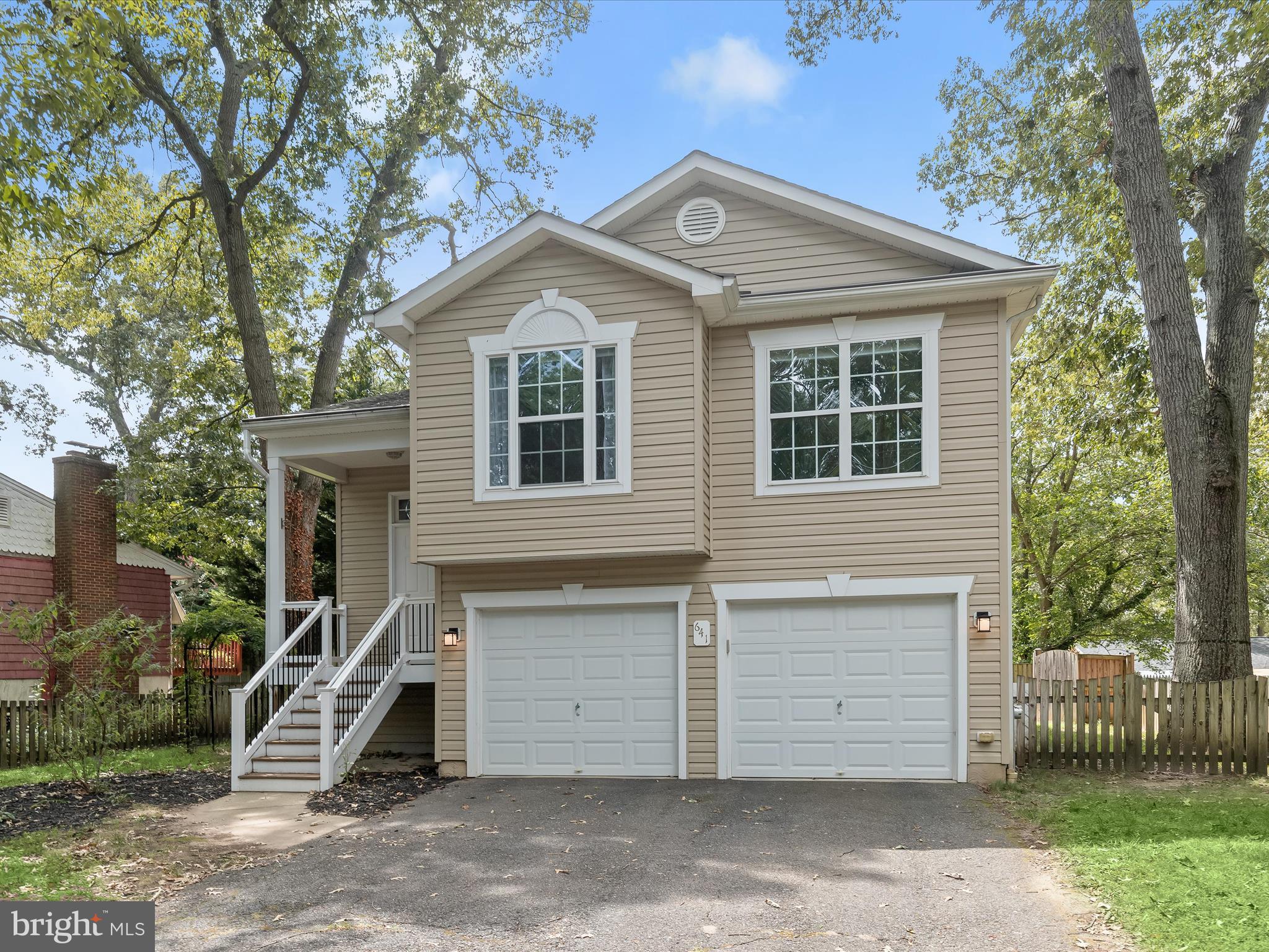 CARROLLTON MANOR - Residential Lease