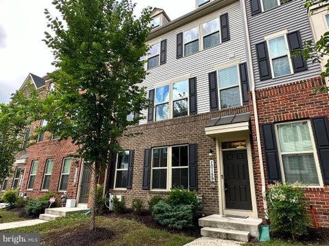 Townhouse For Rent - 10159 Dorsey Lane<br/> LANHAM, MD 20706