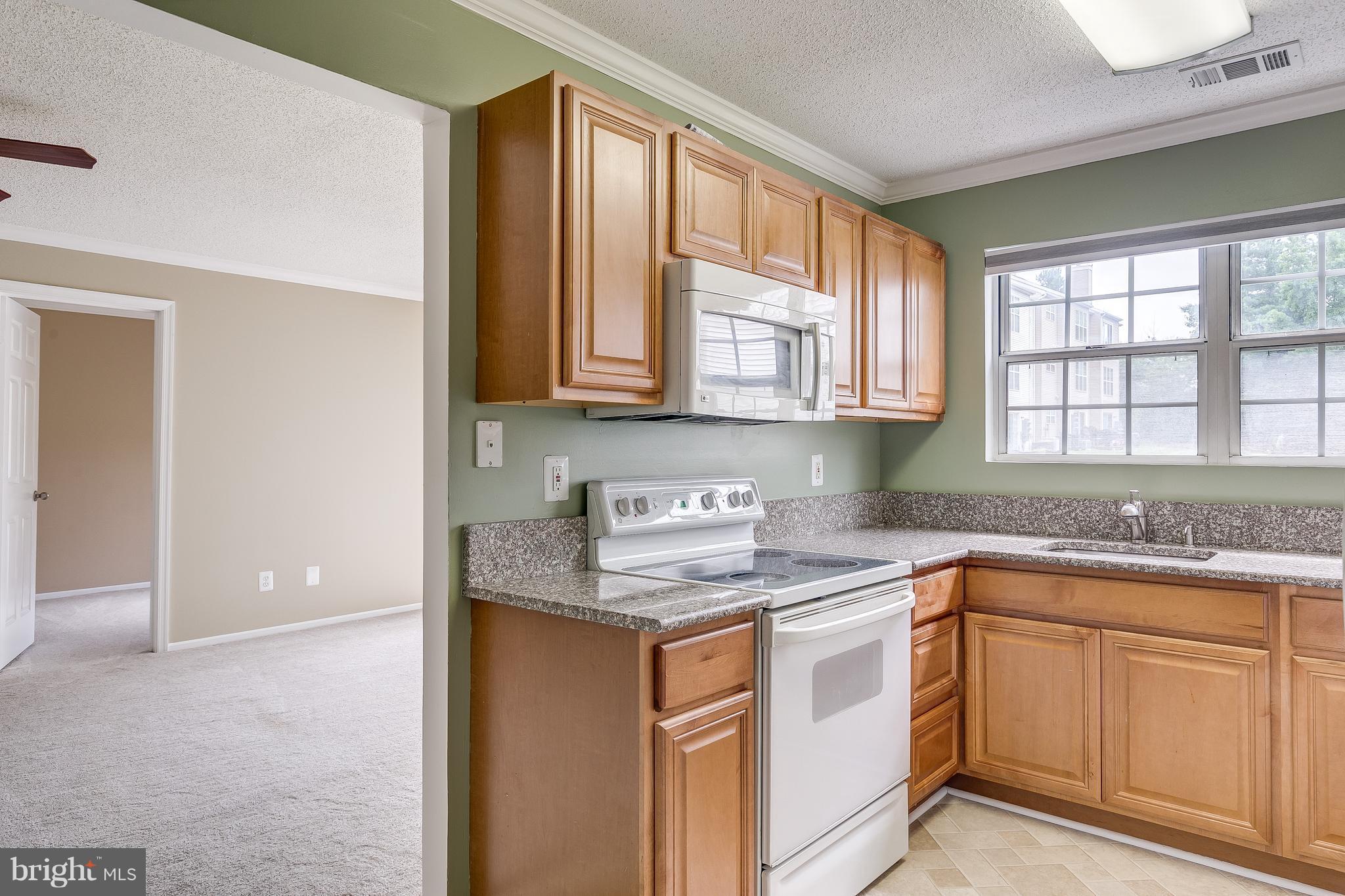 FOX CHASE/EXETER - Residential Lease