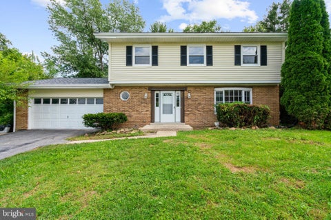 Homes For Sale - 200 Glade Boulevard<br/> WALKERSVILLE, MD 21793
