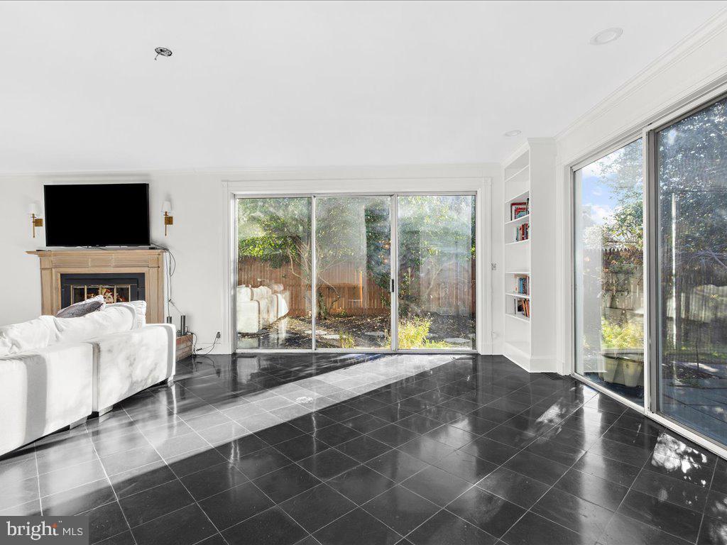 GUILFORD - Residential
