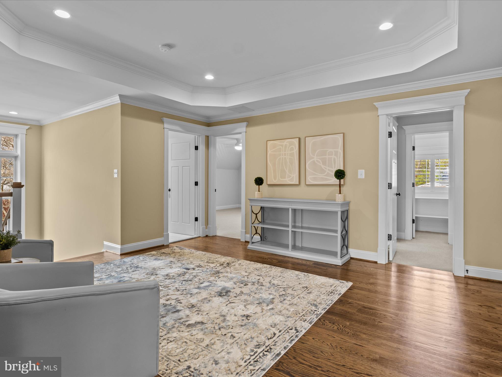 VIENNA WOODS - Residential