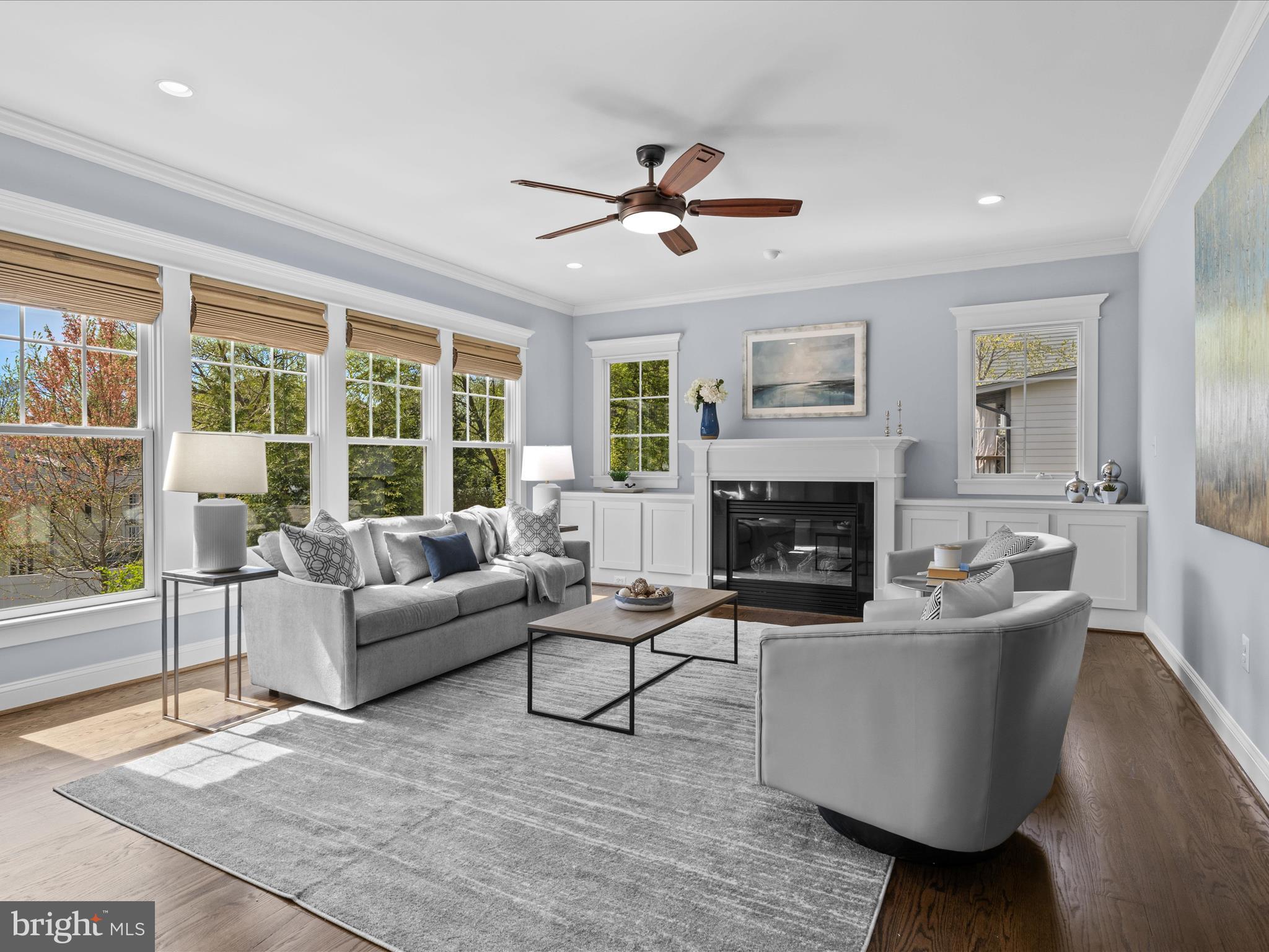 VIENNA WOODS - Residential