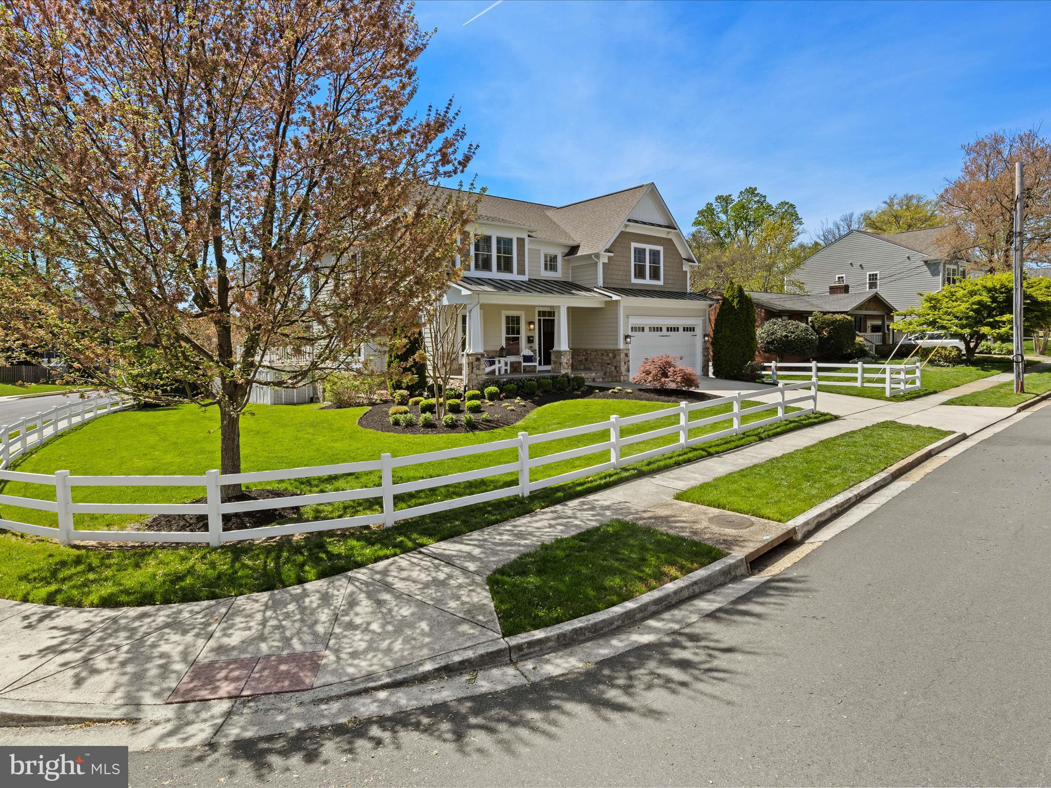 VIENNA WOODS - Residential