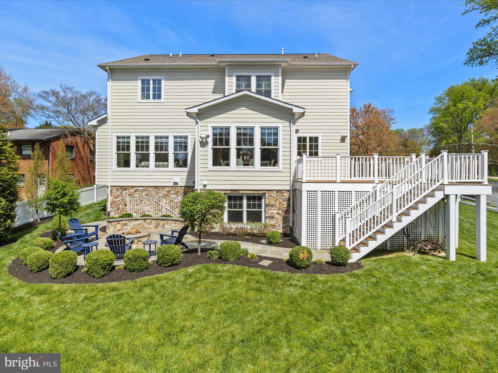 VIENNA WOODS - Residential