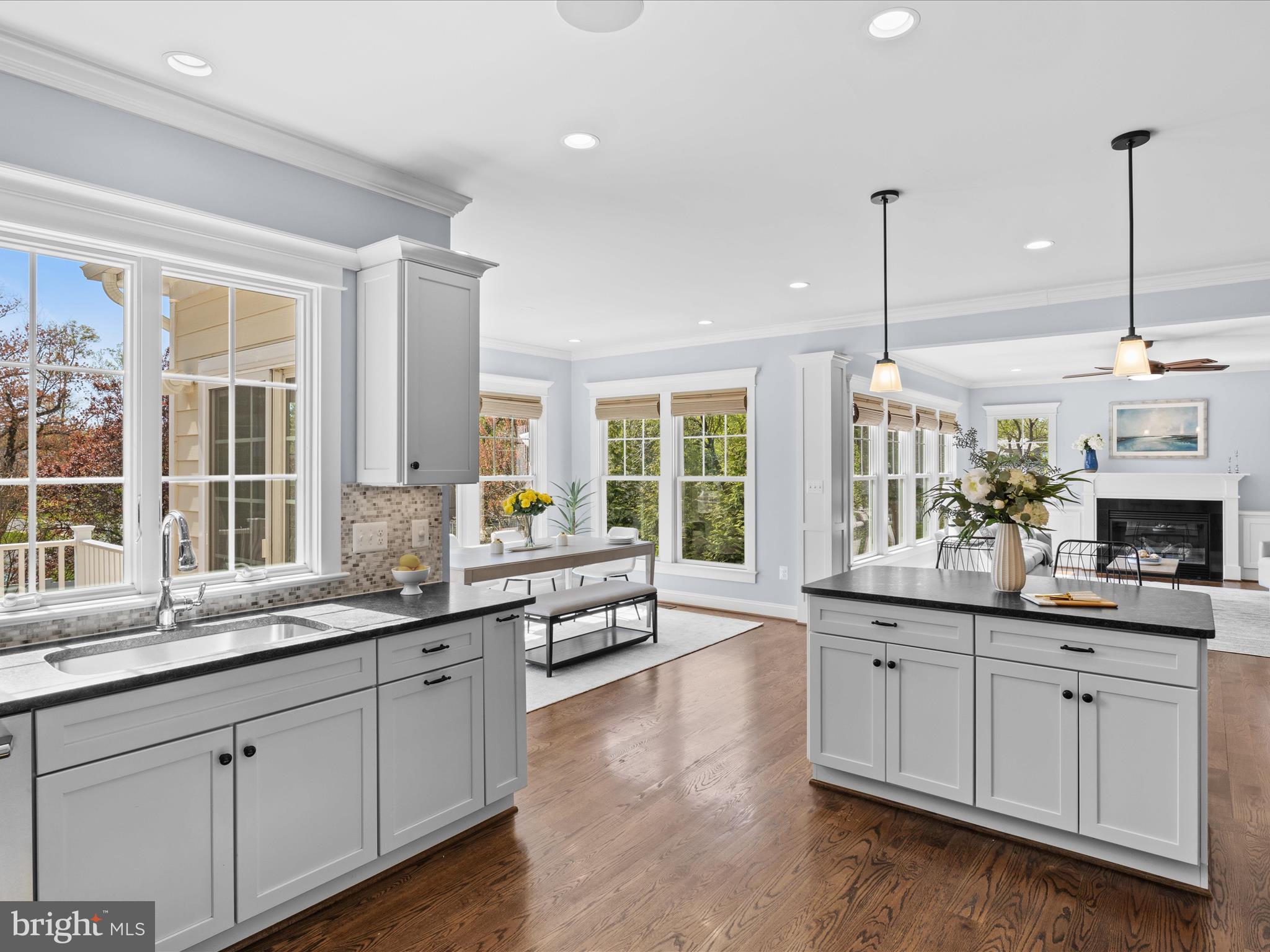 VIENNA WOODS - Residential