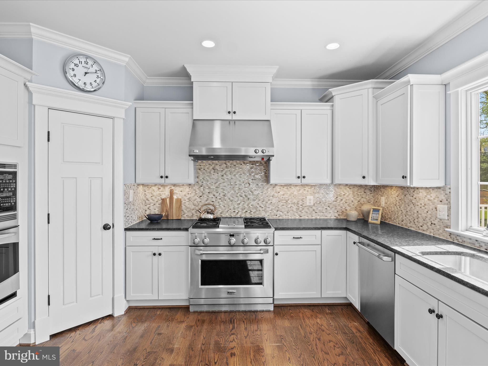 VIENNA WOODS - Residential