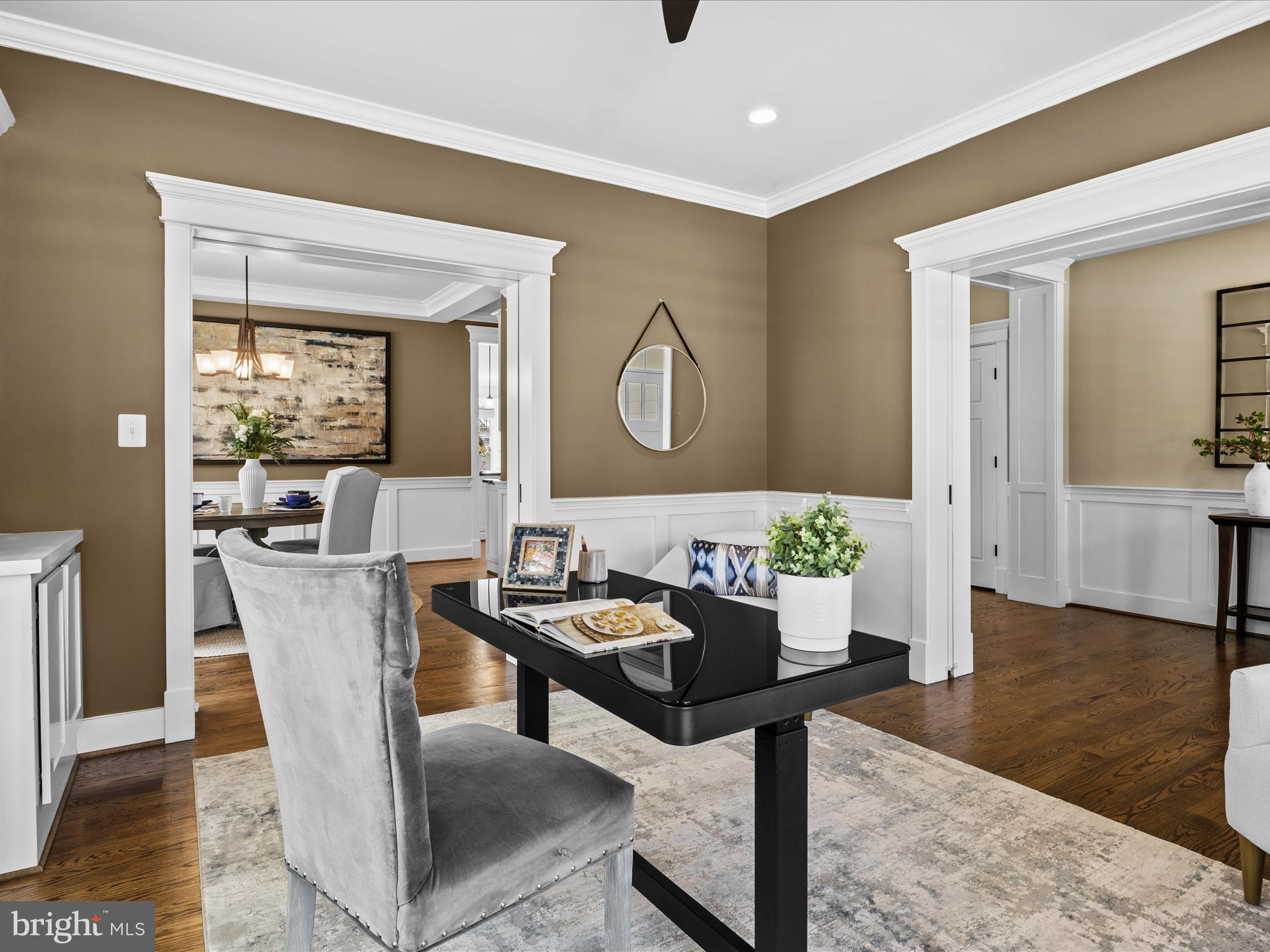 VIENNA WOODS - Residential