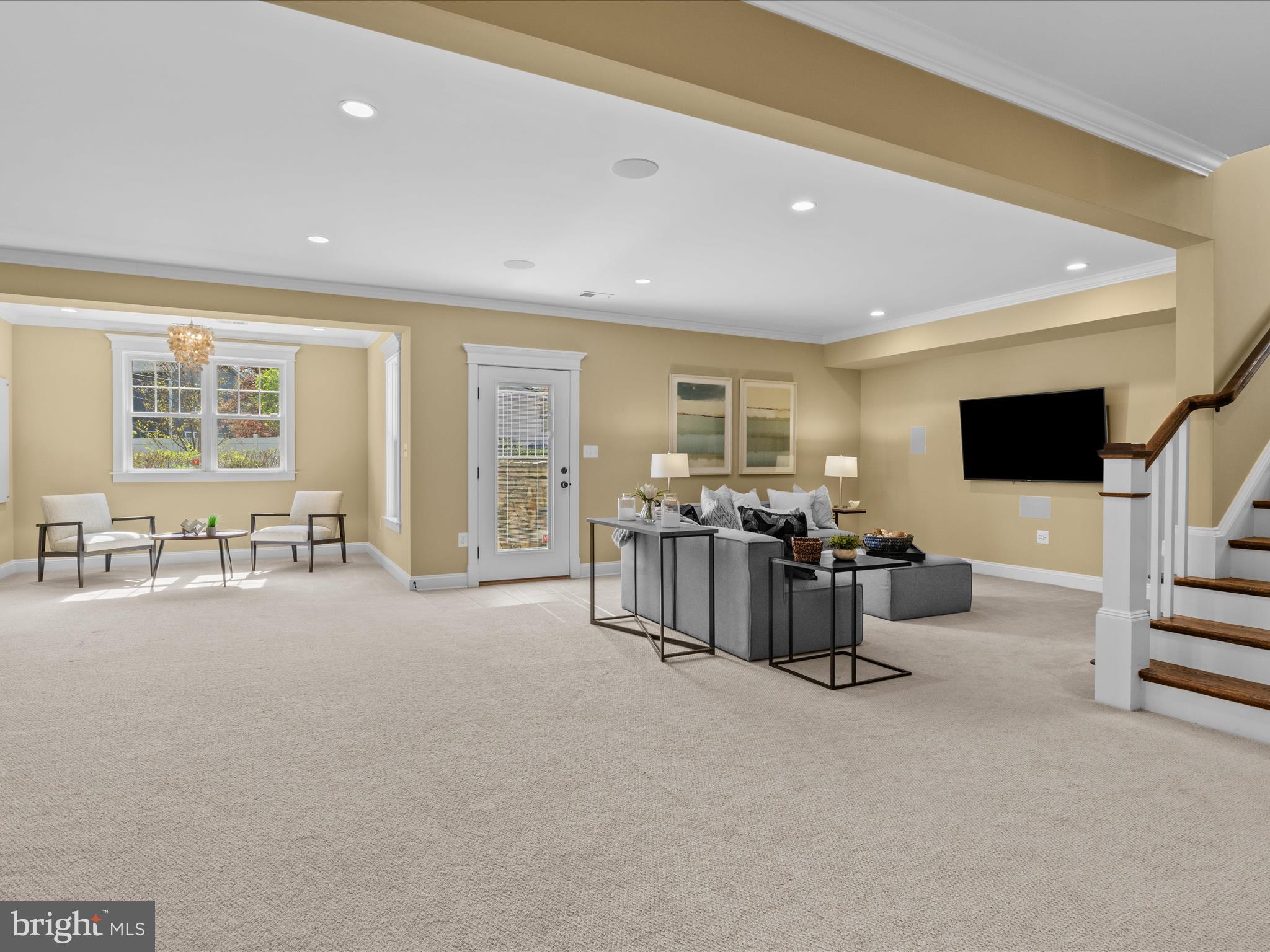 VIENNA WOODS - Residential