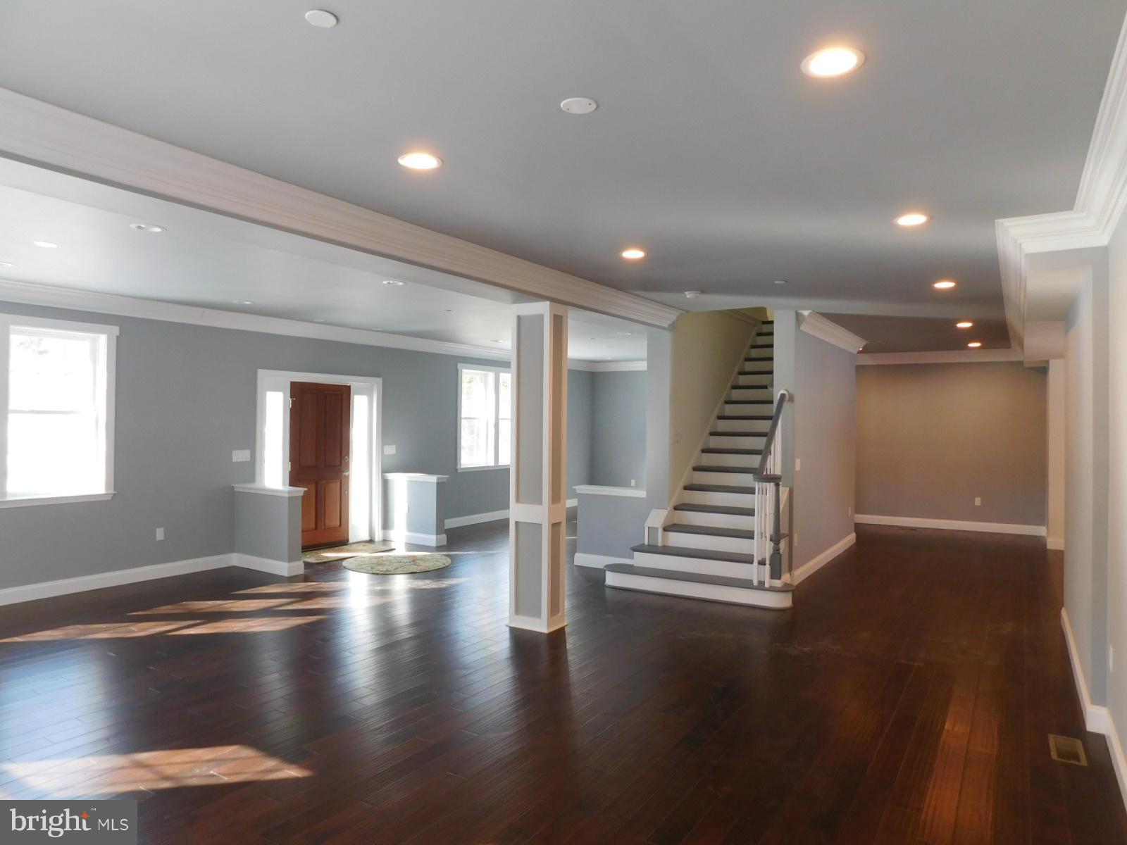 CARROLL MANOR - Residential