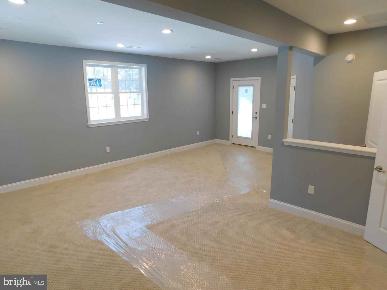 CARROLL MANOR - Residential