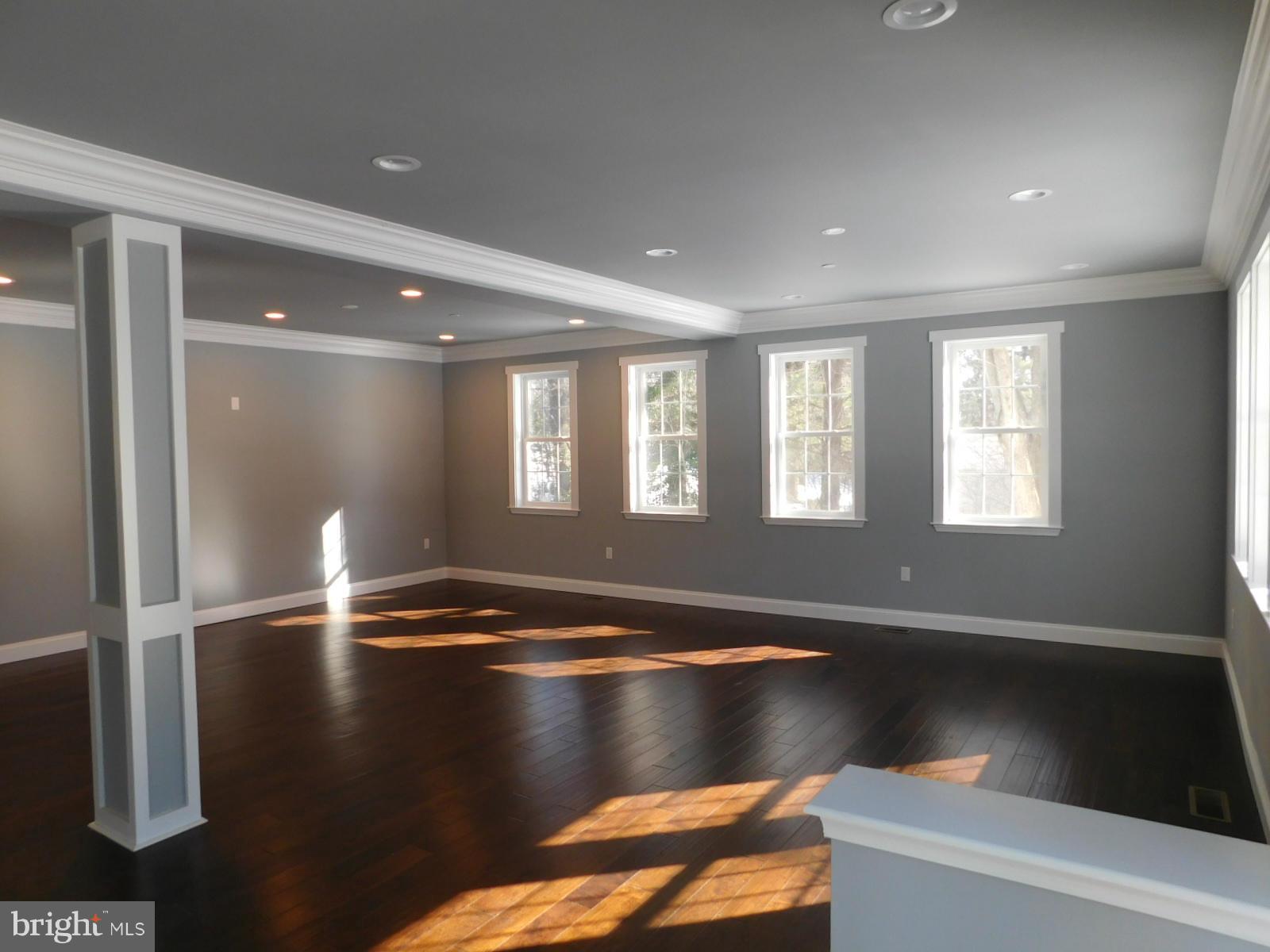 CARROLL MANOR - Residential