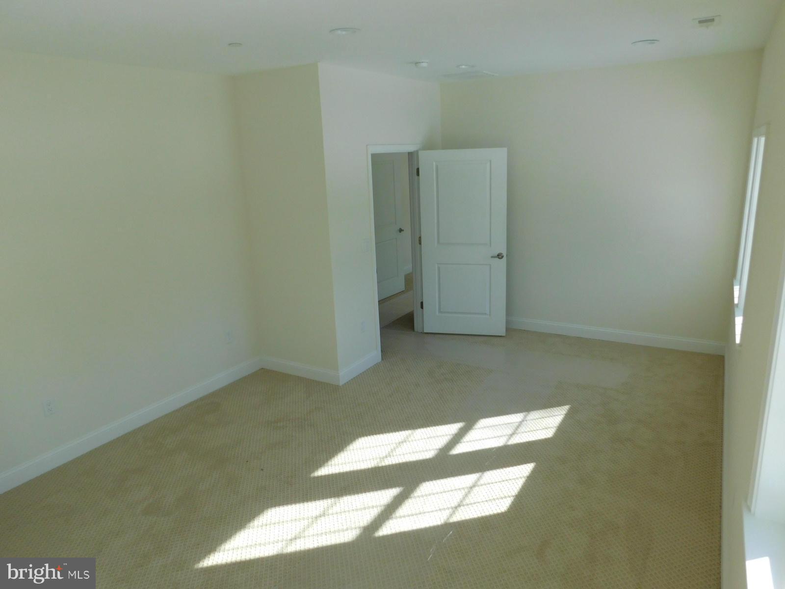 CARROLL MANOR - Residential