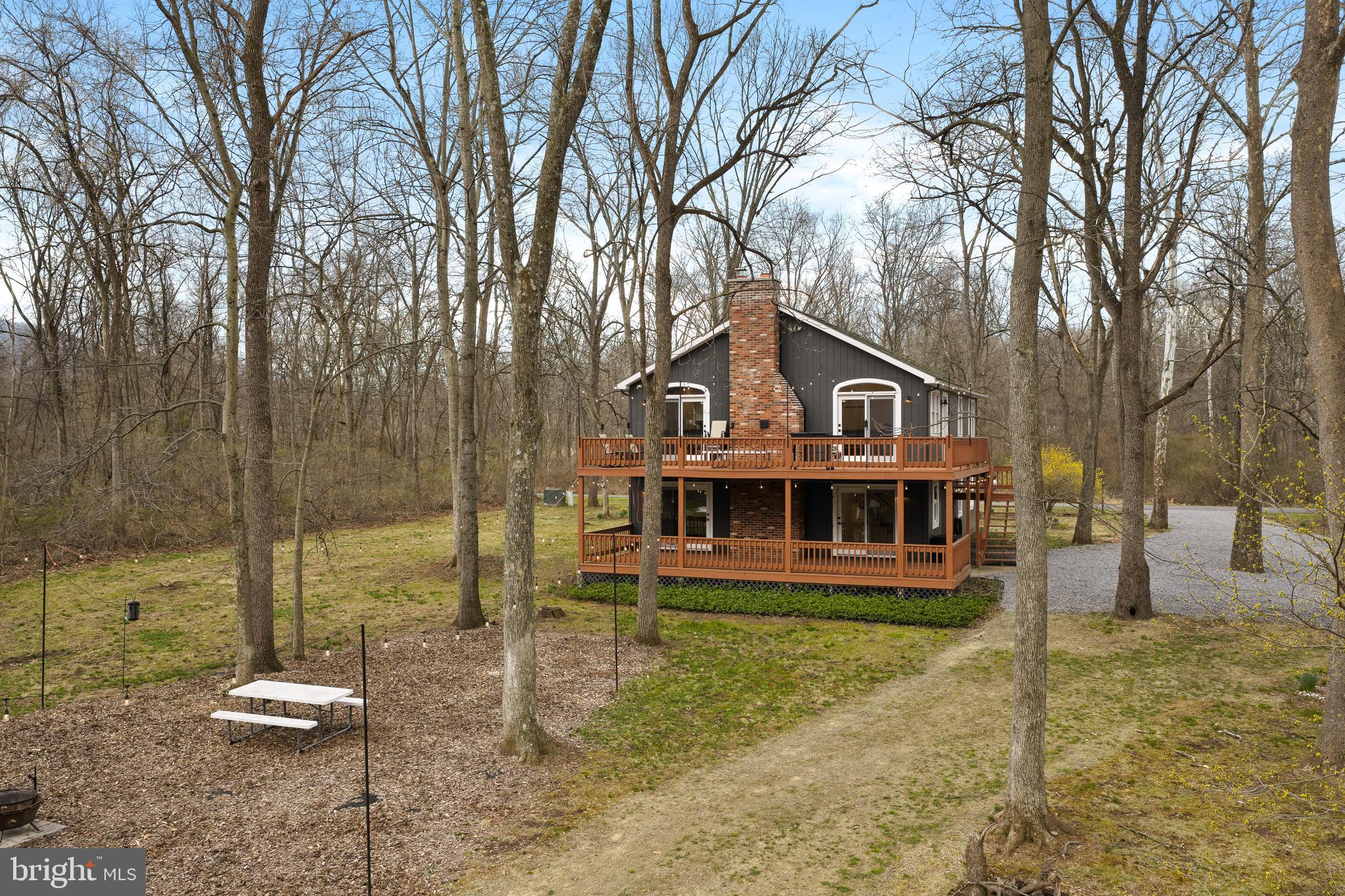 LOCUST BY THE JUNIATA - Residential