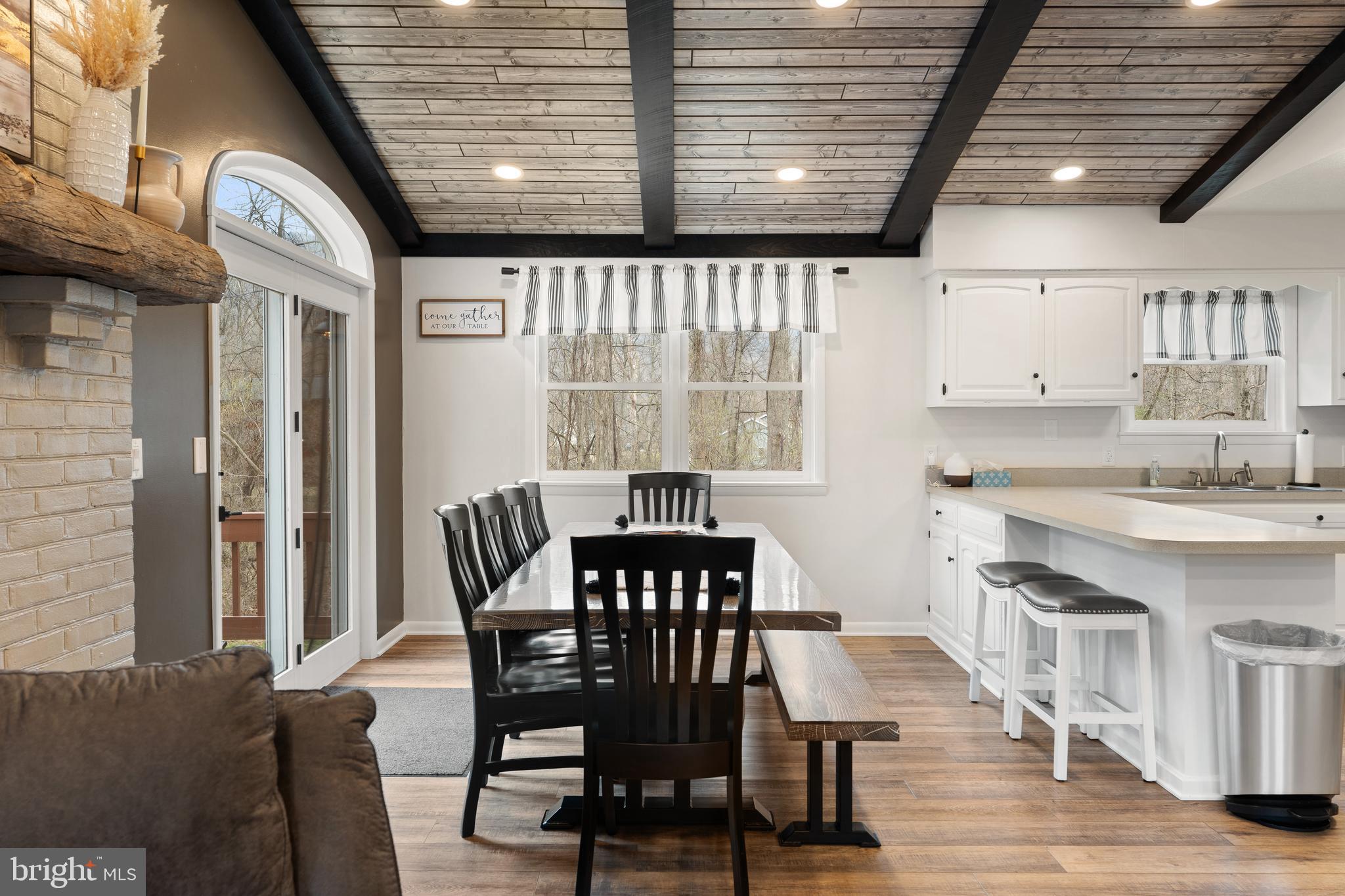 LOCUST BY THE JUNIATA - Residential