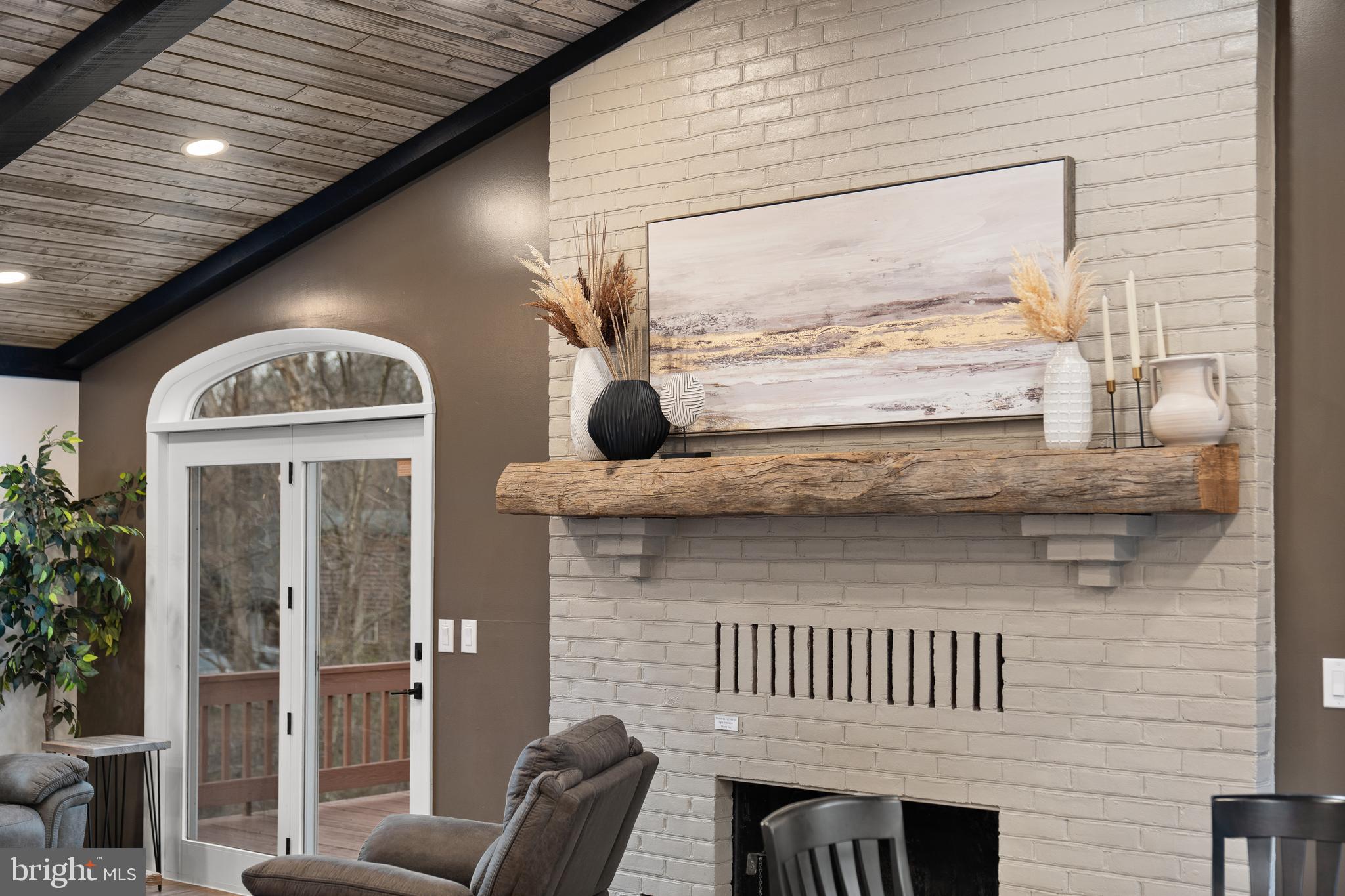 LOCUST BY THE JUNIATA - Residential