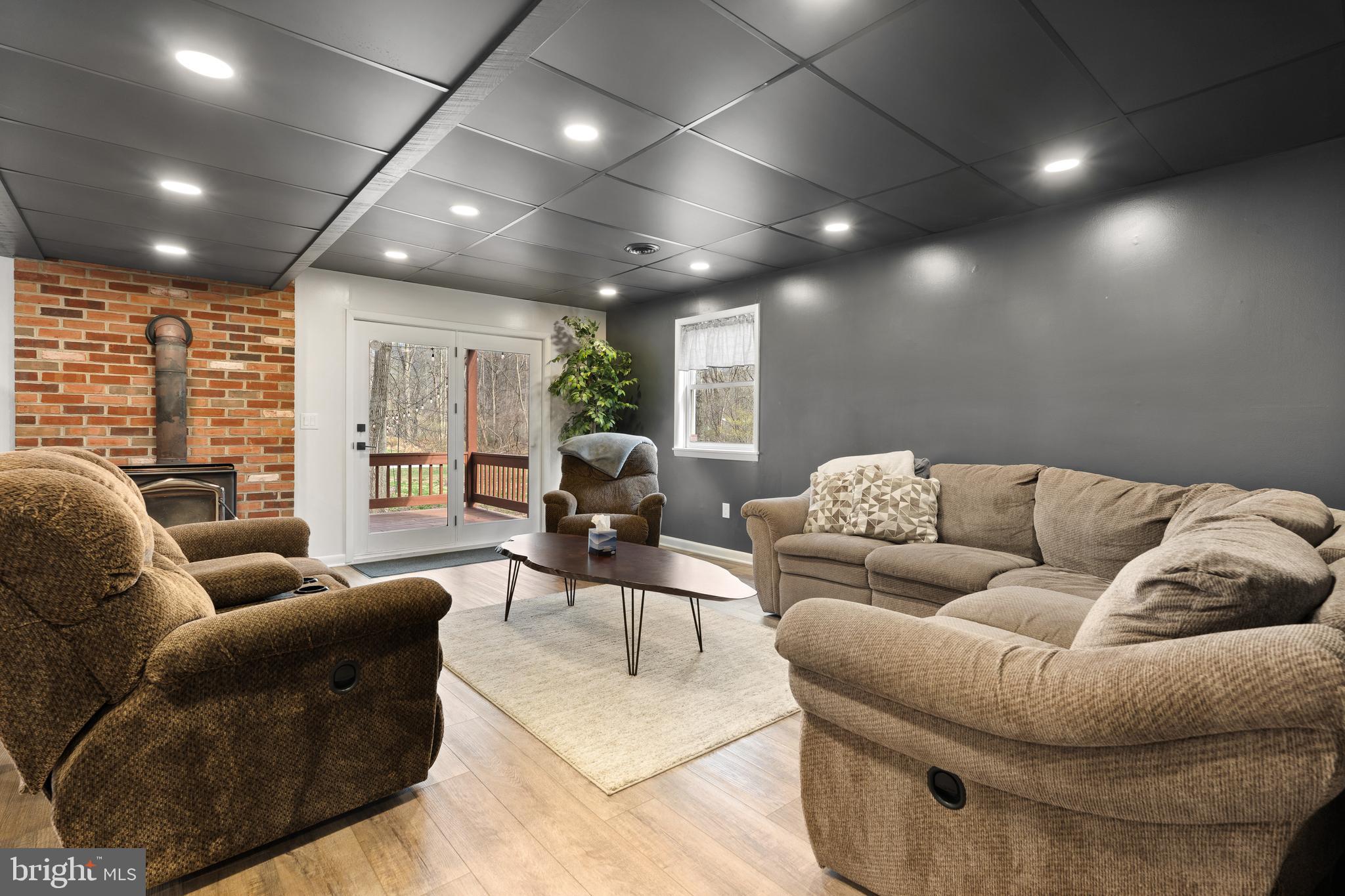 LOCUST BY THE JUNIATA - Residential