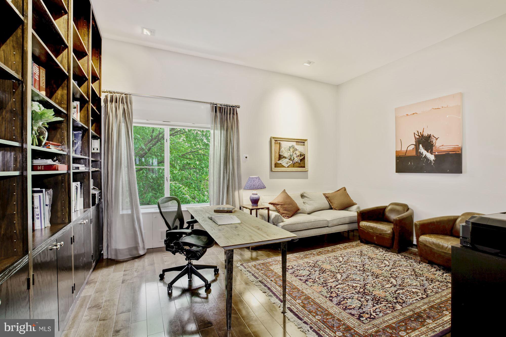 GEORGETOWN - Residential