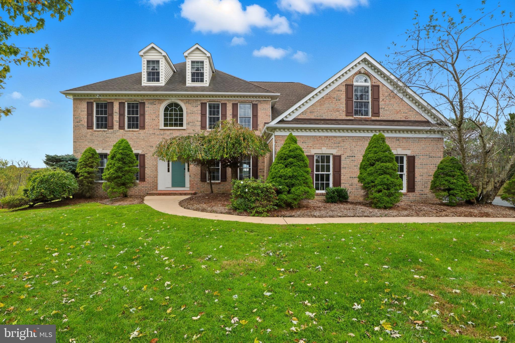 1038 WOODSHIRE LANE