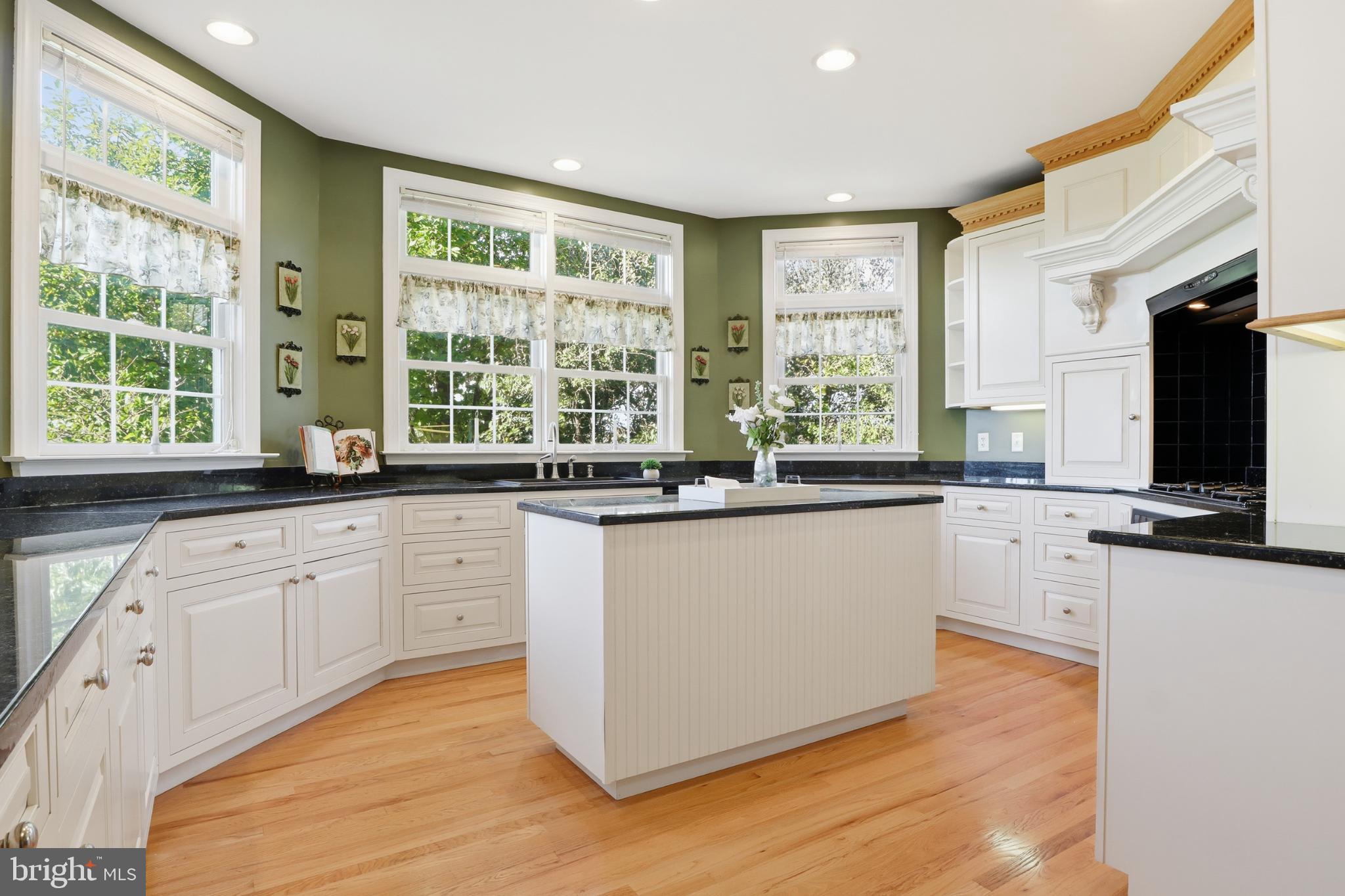 WOODSHIRE VILLAGE - Residential