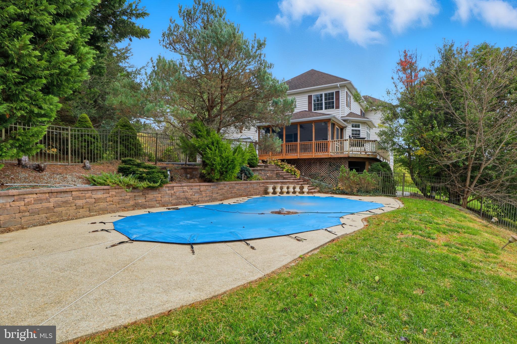 WOODSHIRE VILLAGE - Residential