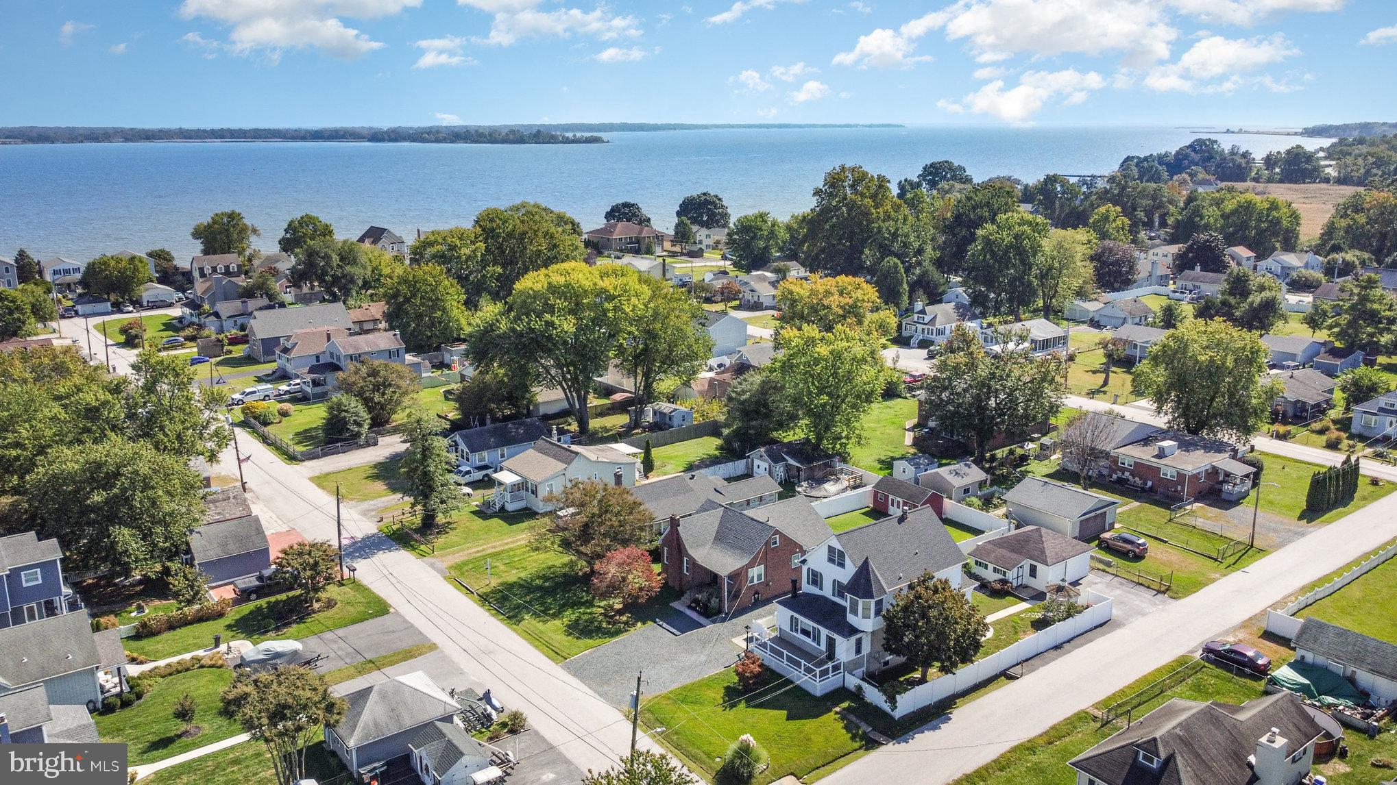 OLIVER BEACH - Residential