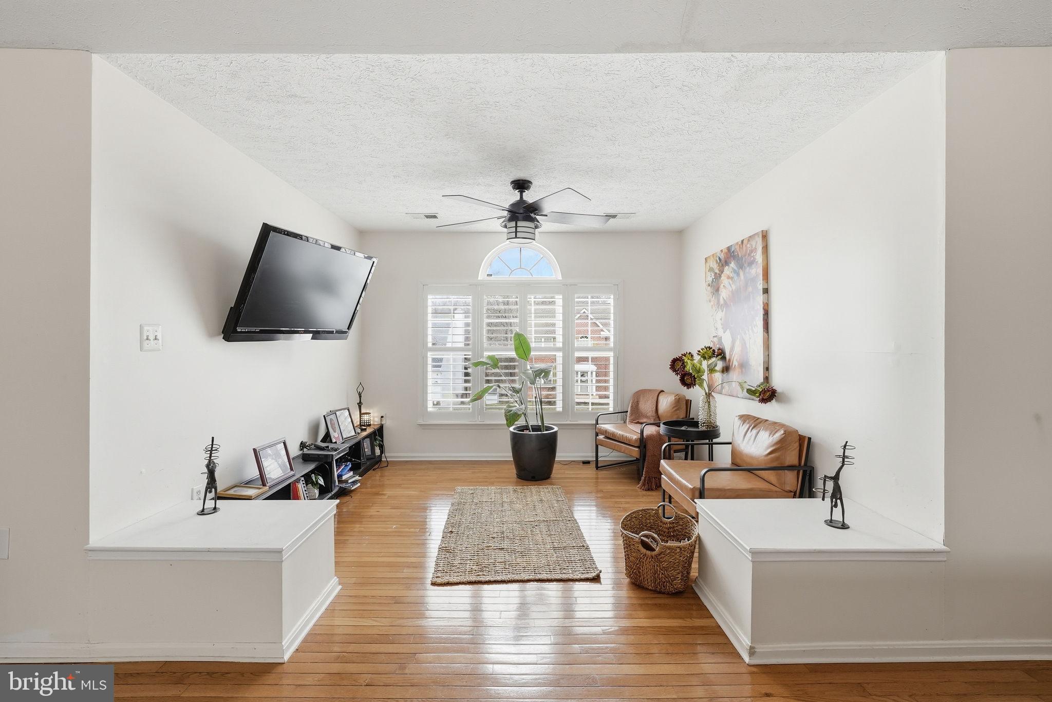 TINKERS CREEK ESTATES - Residential