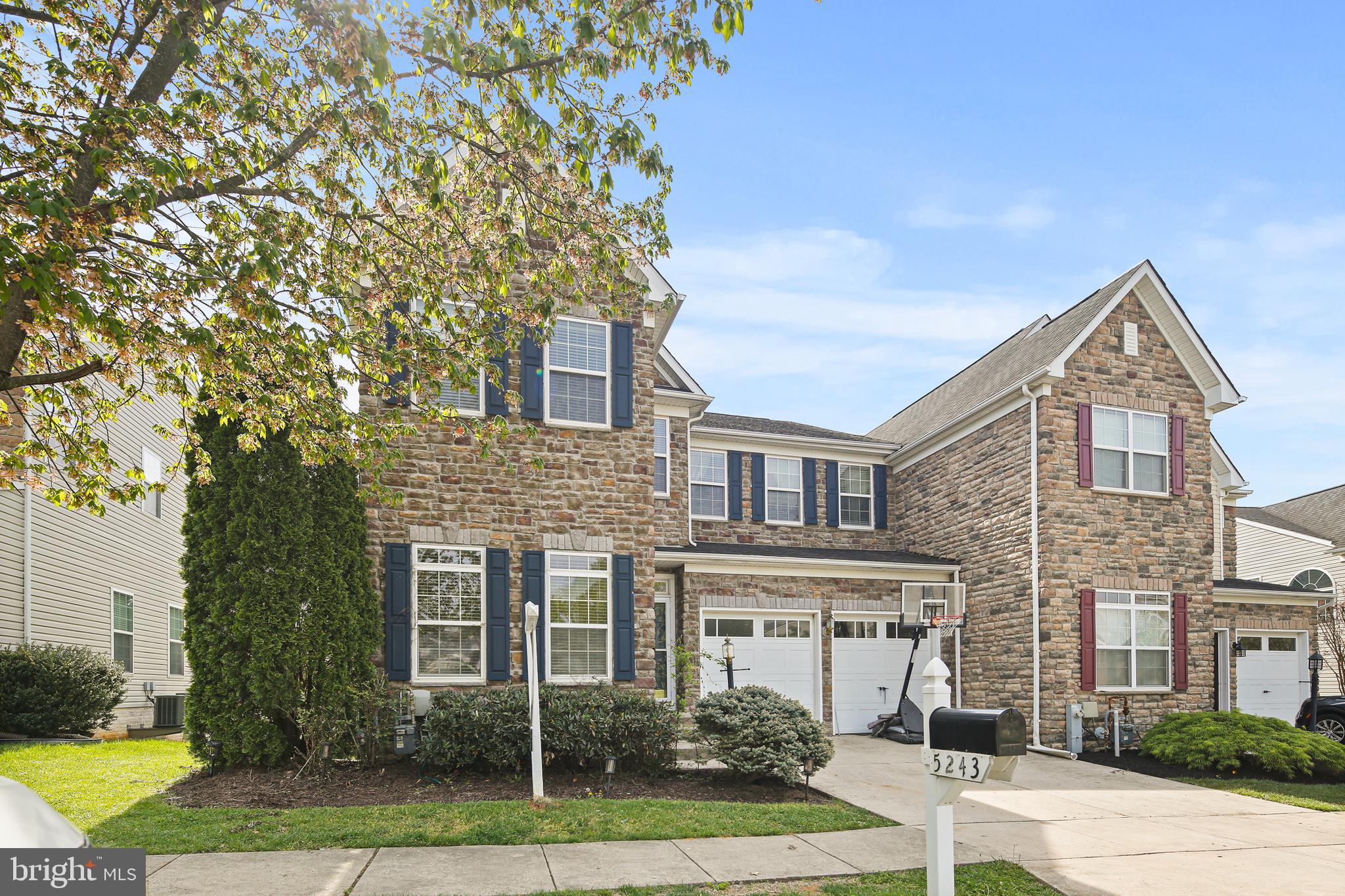 ORCHARD CROSSING - Residential